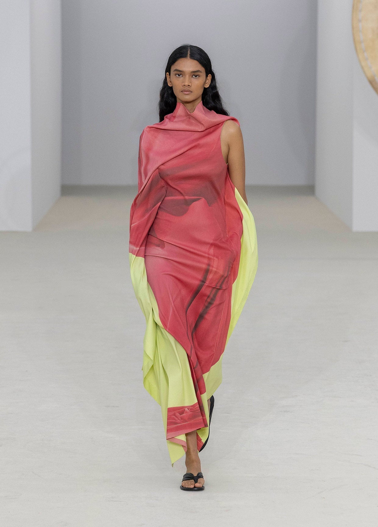 ISSEY MIYAKE セットアップ BASICS – ISSEY MIYAKE ONLINE STORE