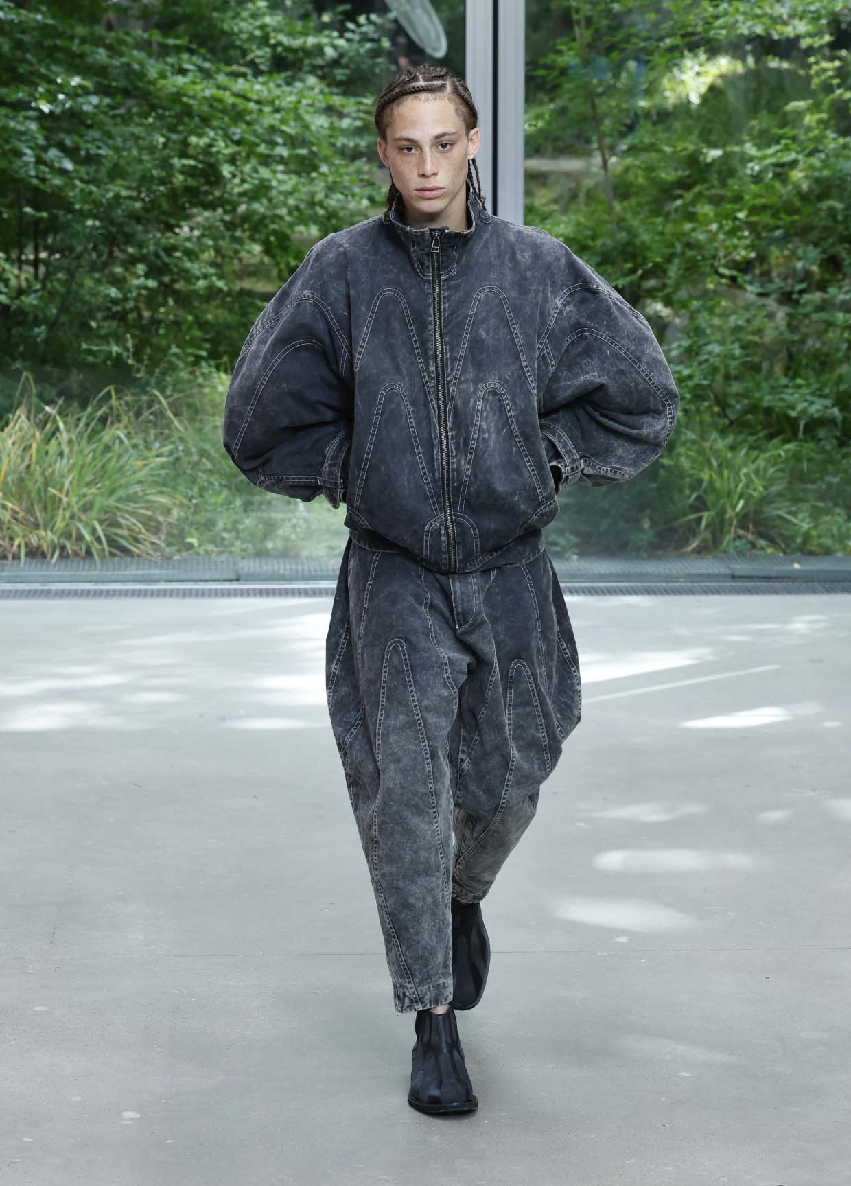 92ss ISSEY MIYAKE ハイウエストシルクパンツ IM MEN SPRING SUMMER 2026 COLLECTION 26 – The official ISSEY
