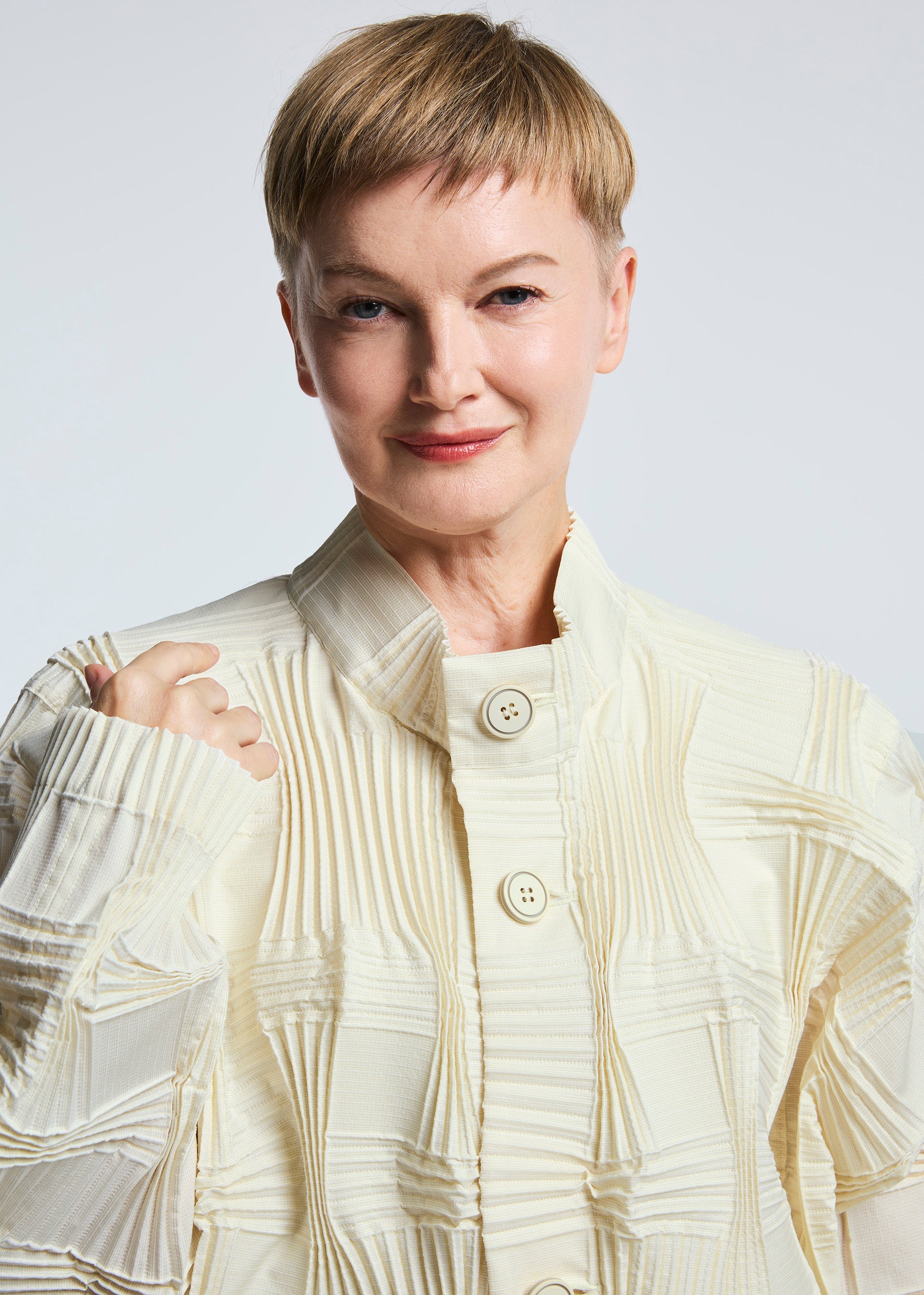 A model wears the A-POC ABLE ISSEY MIYAKE TYPE O 018 jacket.