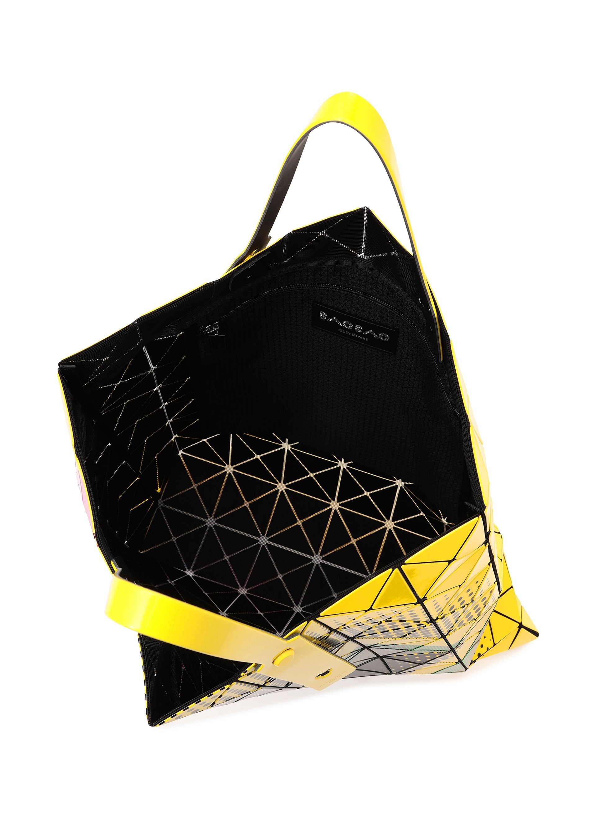 A detail shot of the BAO BAO ISSEY MIYAKE MANGA tote.
