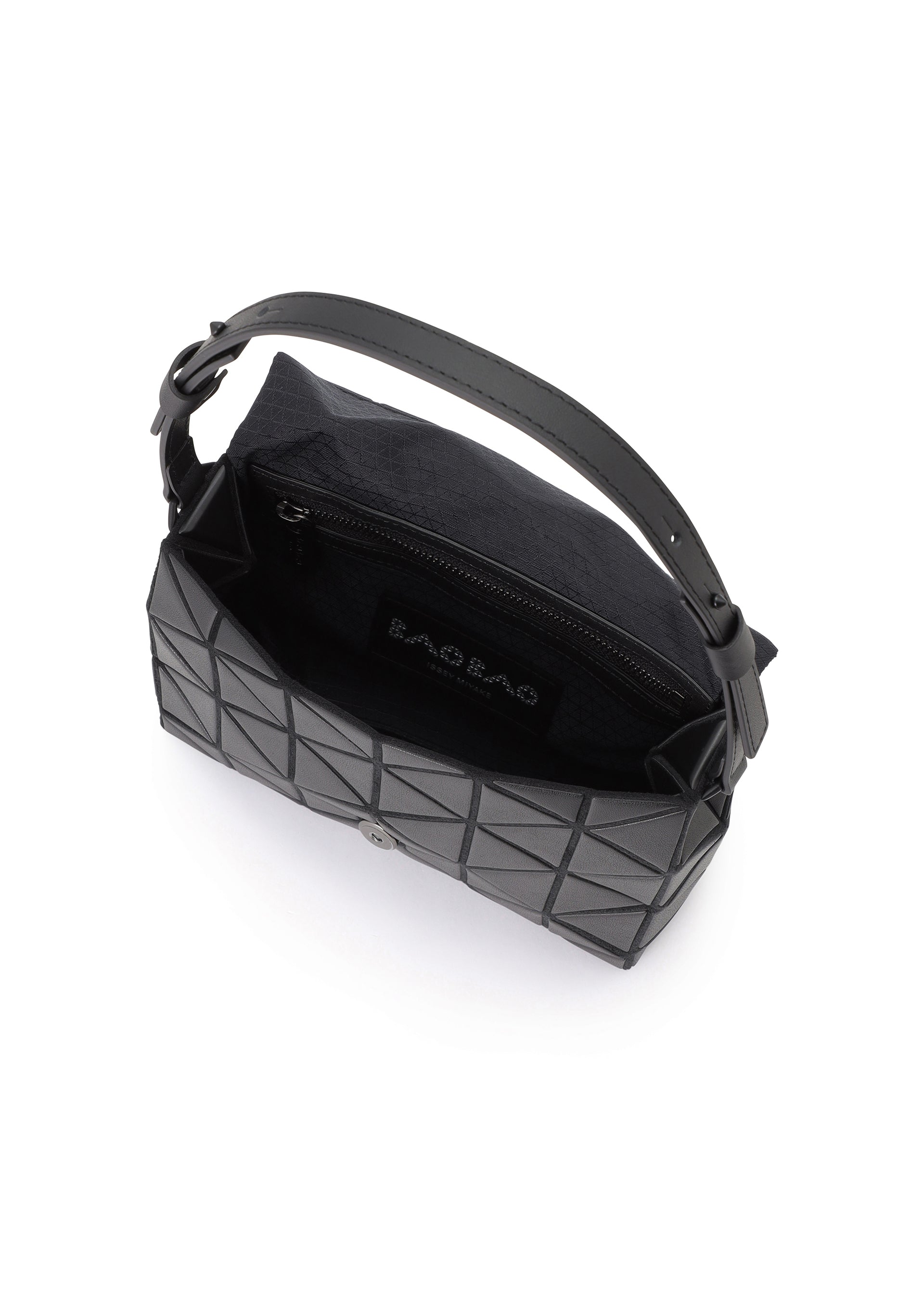A detail shot of the BAO BAO ISSEY MIYAKE FOSSETTE shoulder bag.