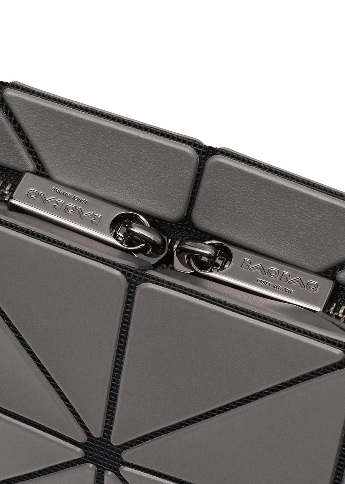 A detail shot of the BAO BAO ISSEY MIYAKE BLOCKY shoulder bag.