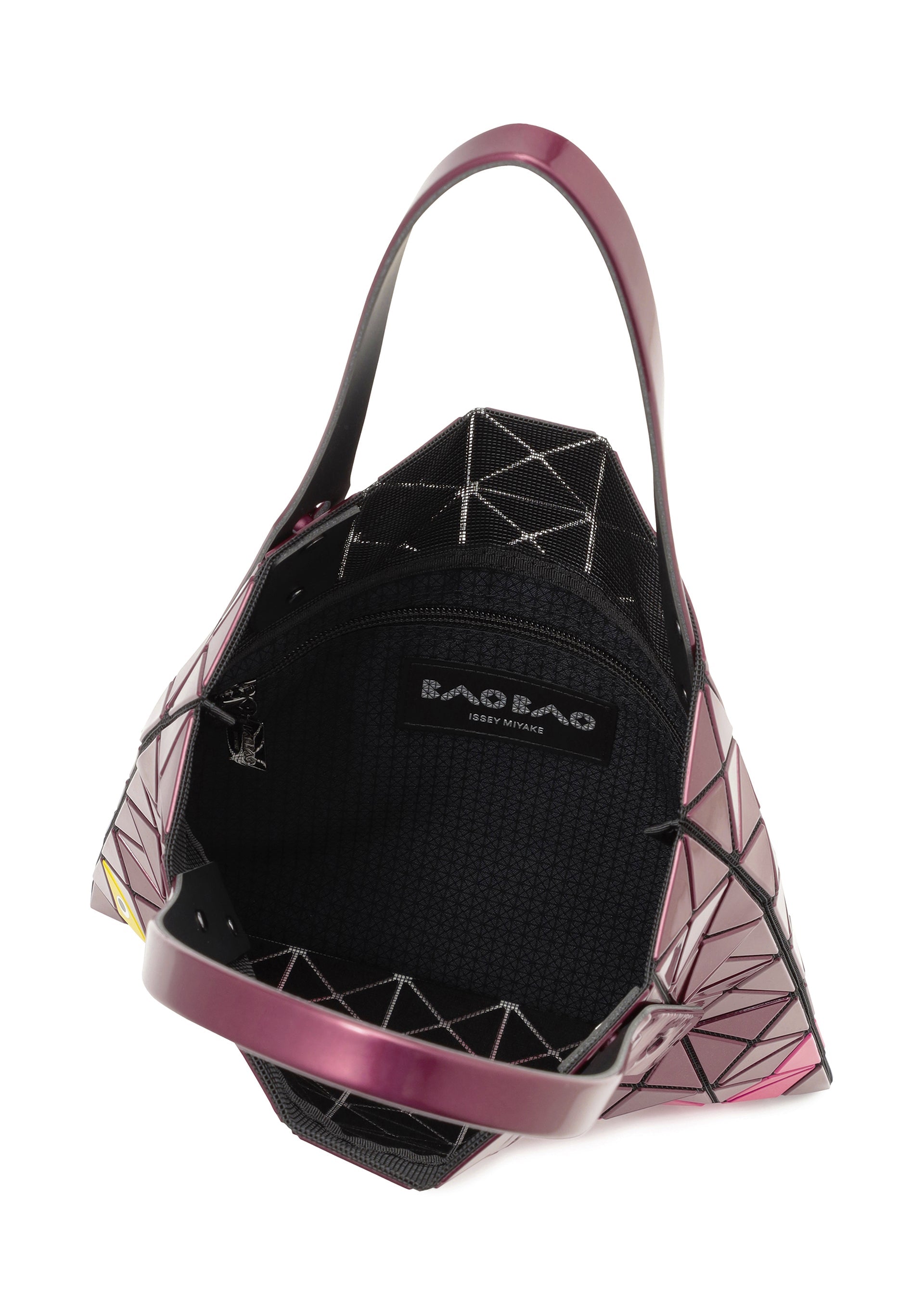 A detail shot of the BAO BAO ISSEY MIYAKE WONDER tote.