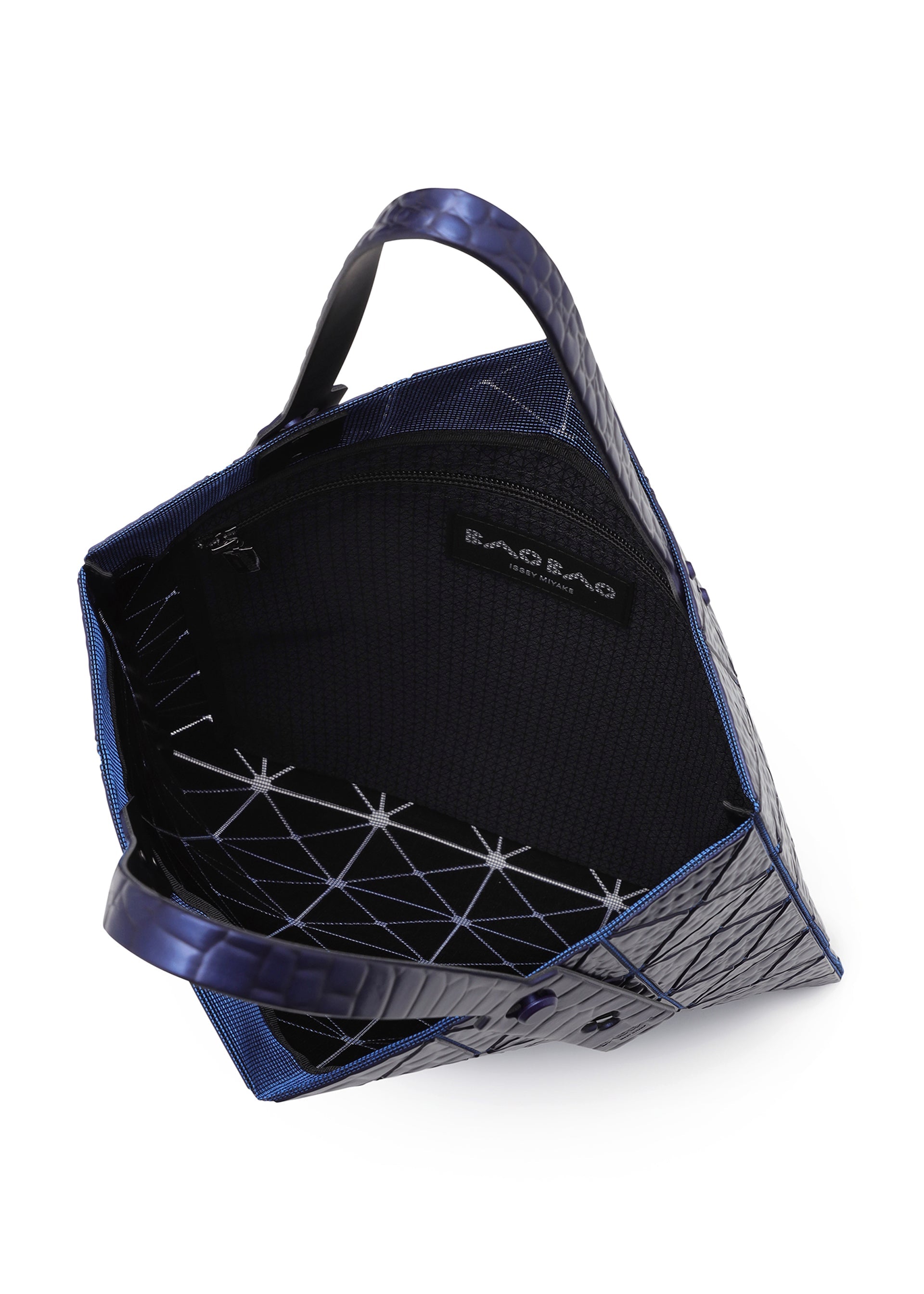 A detail shot of the BAO BAO ISSEY MIYAKE META KAIJU tote.