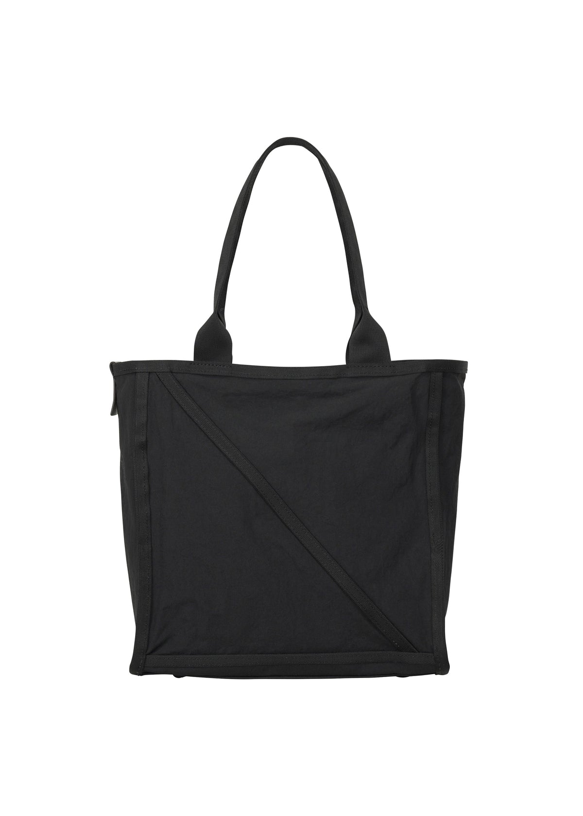 A product shot of the GOOD GOODS ISSEY MIYAKE WAKU bag in black (15).