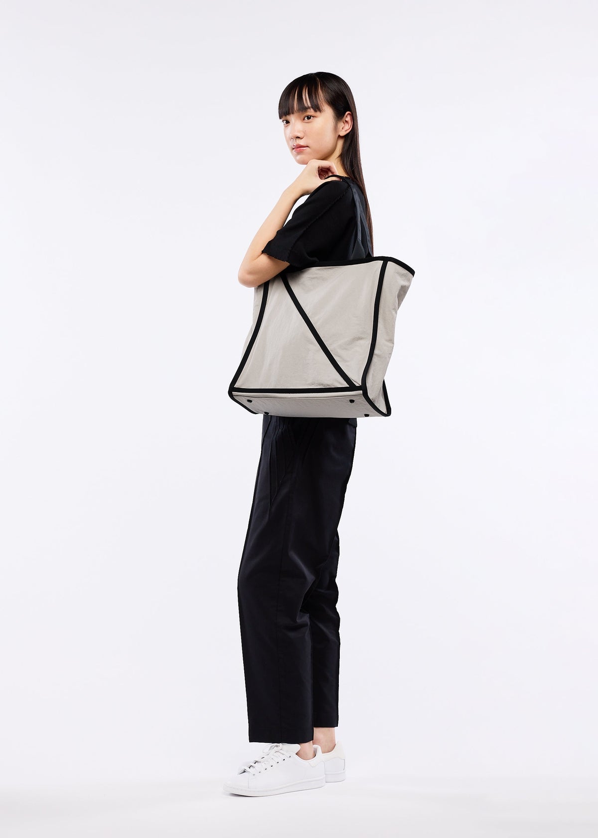 A detail shot of the GOOD GOODS ISSEY MIYAKE WAKU bag.