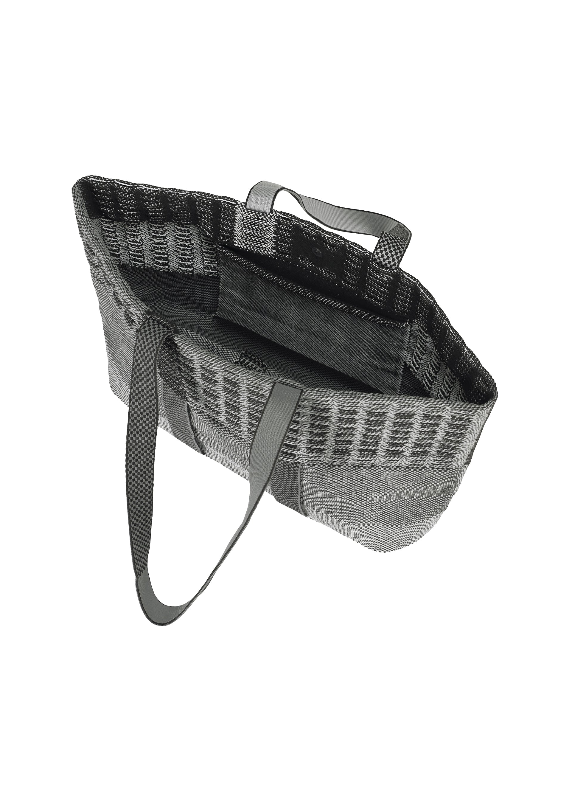 A detail shot of the GOOD GOODS ISSEY MIYAKE MOKKO TOTE MIX bag.