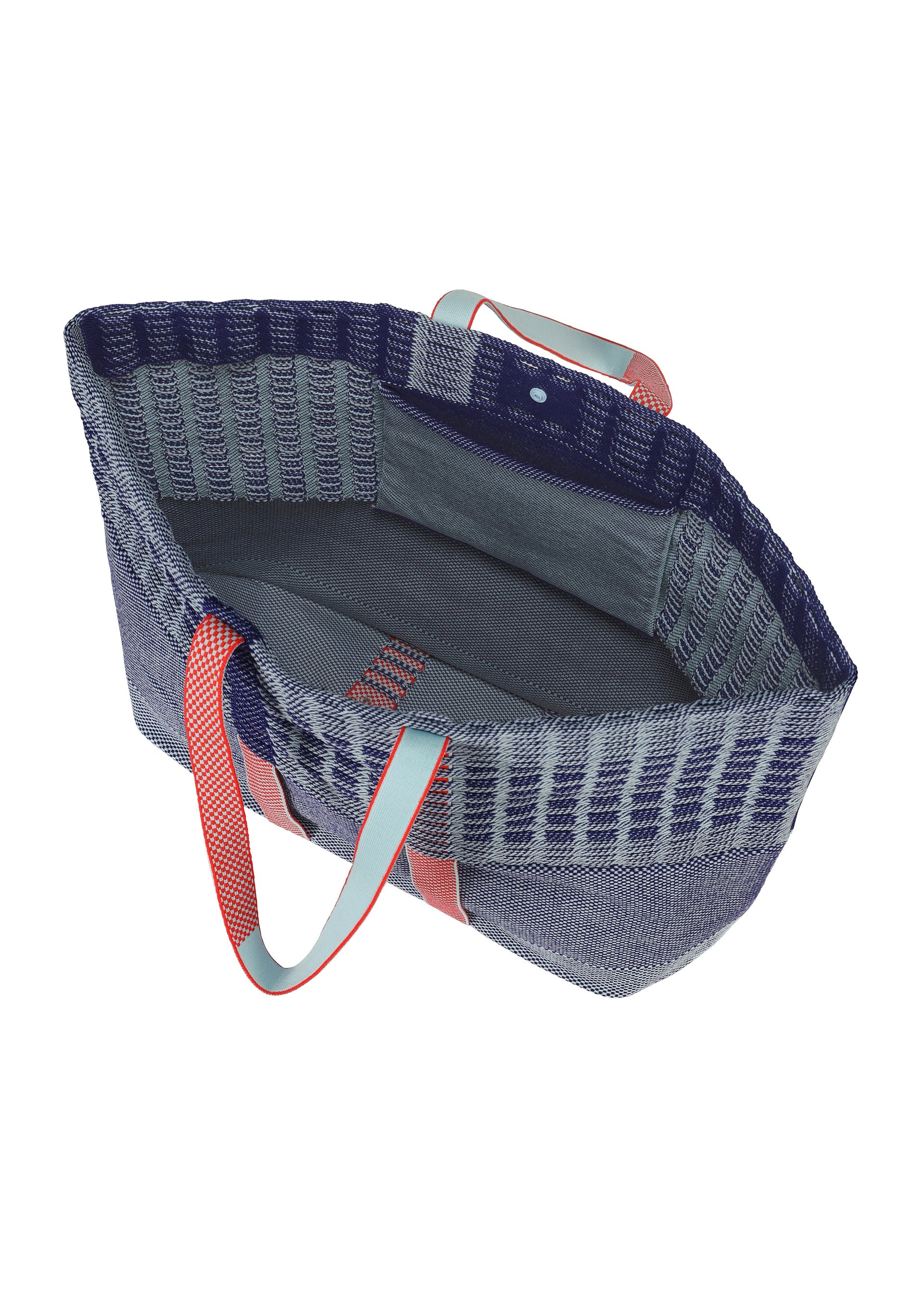 A detail shot of the GOOD GOODS ISSEY MIYAKE MOKKO TOTE MIX bag.