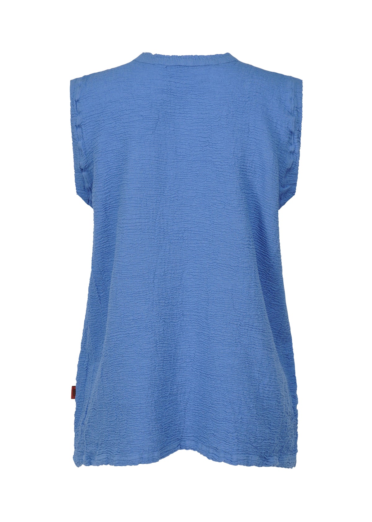 A detail shot of the HAAT KYO CHIJIMI 2WAY top
