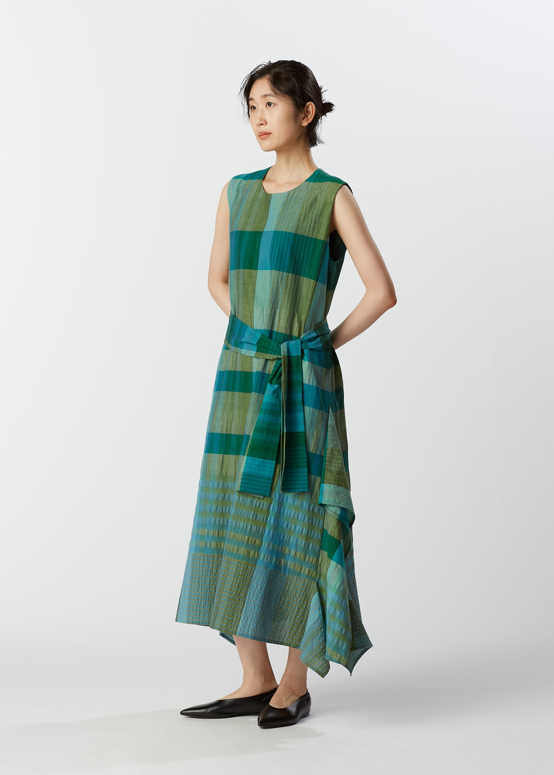 A model wears the HAAT NUMA dress.