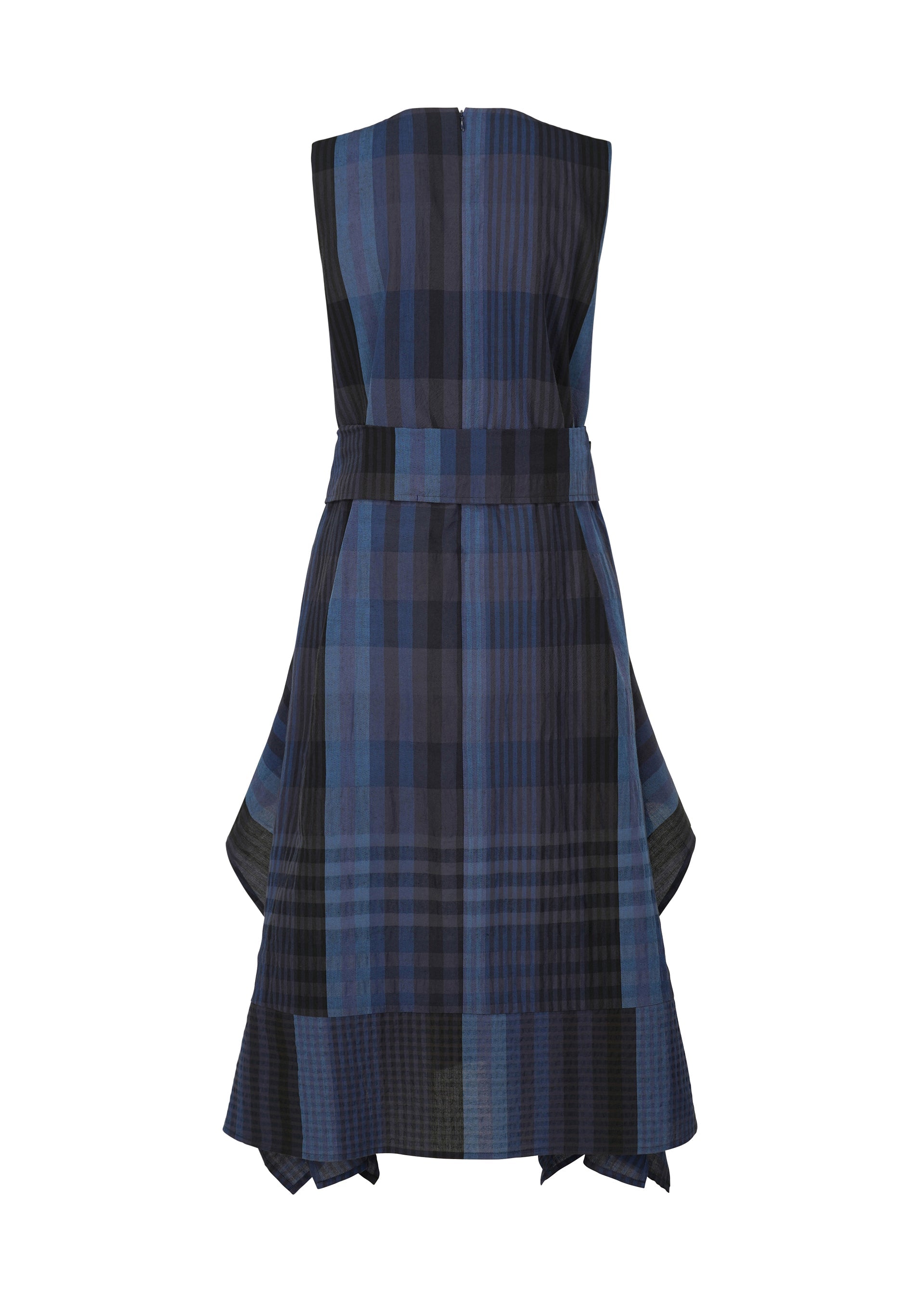 A detail shot of the HAAT NUMA dress.