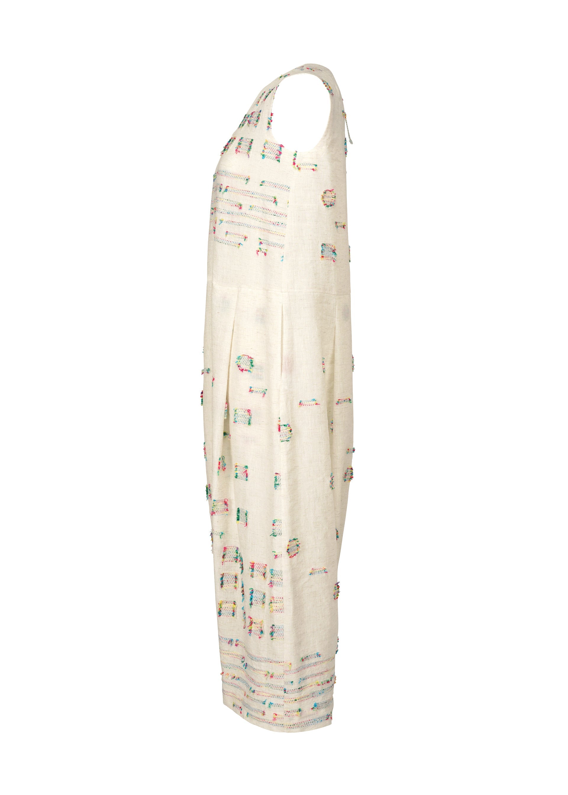 A detail shot of the HAAT KOMOREBI jumpsuit.