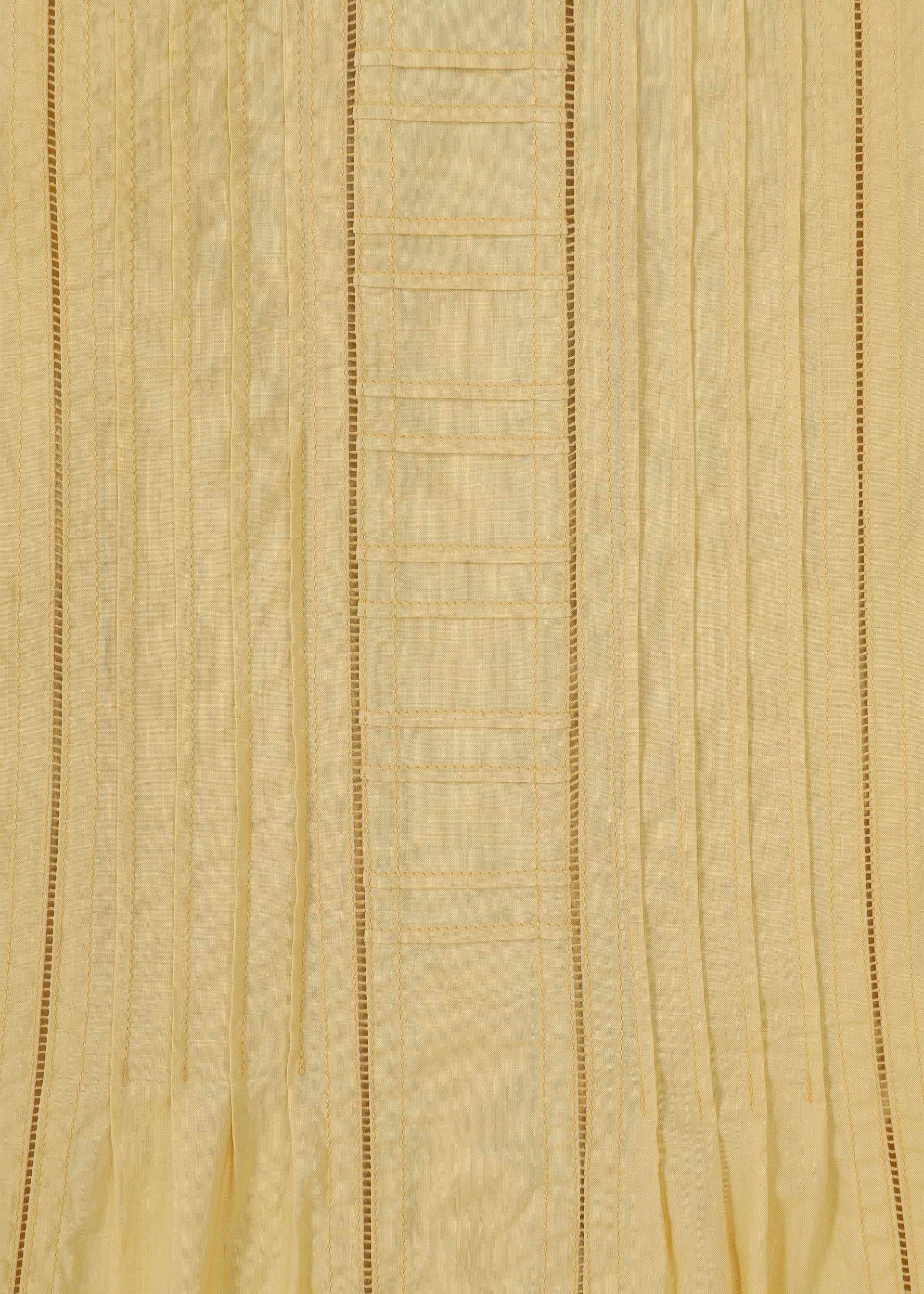 A detail shot of the HAAT BABY JALI shirt.