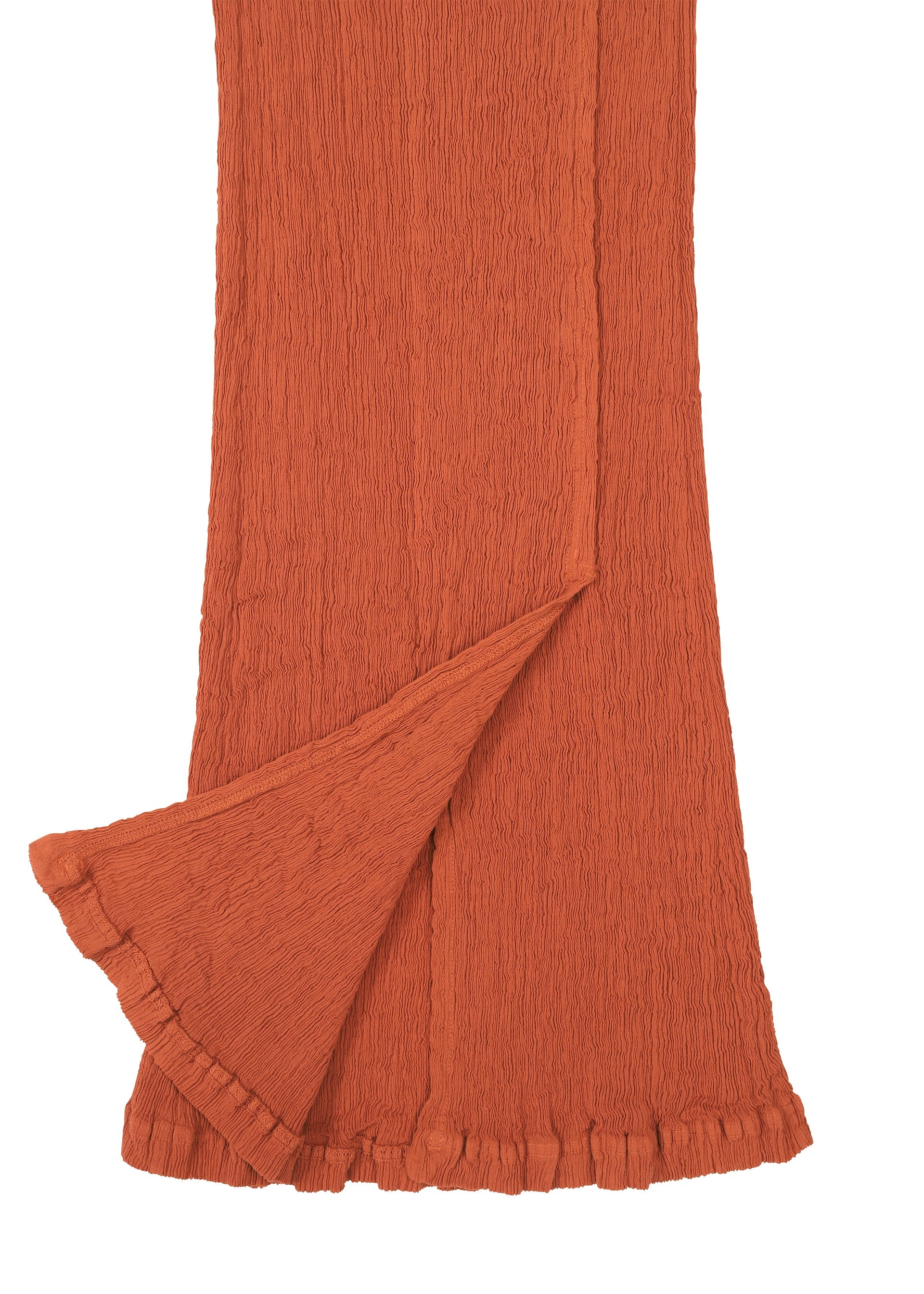 A detail shot of the HAAT KYO CHIJIMI SEPTEMBER trousers.
