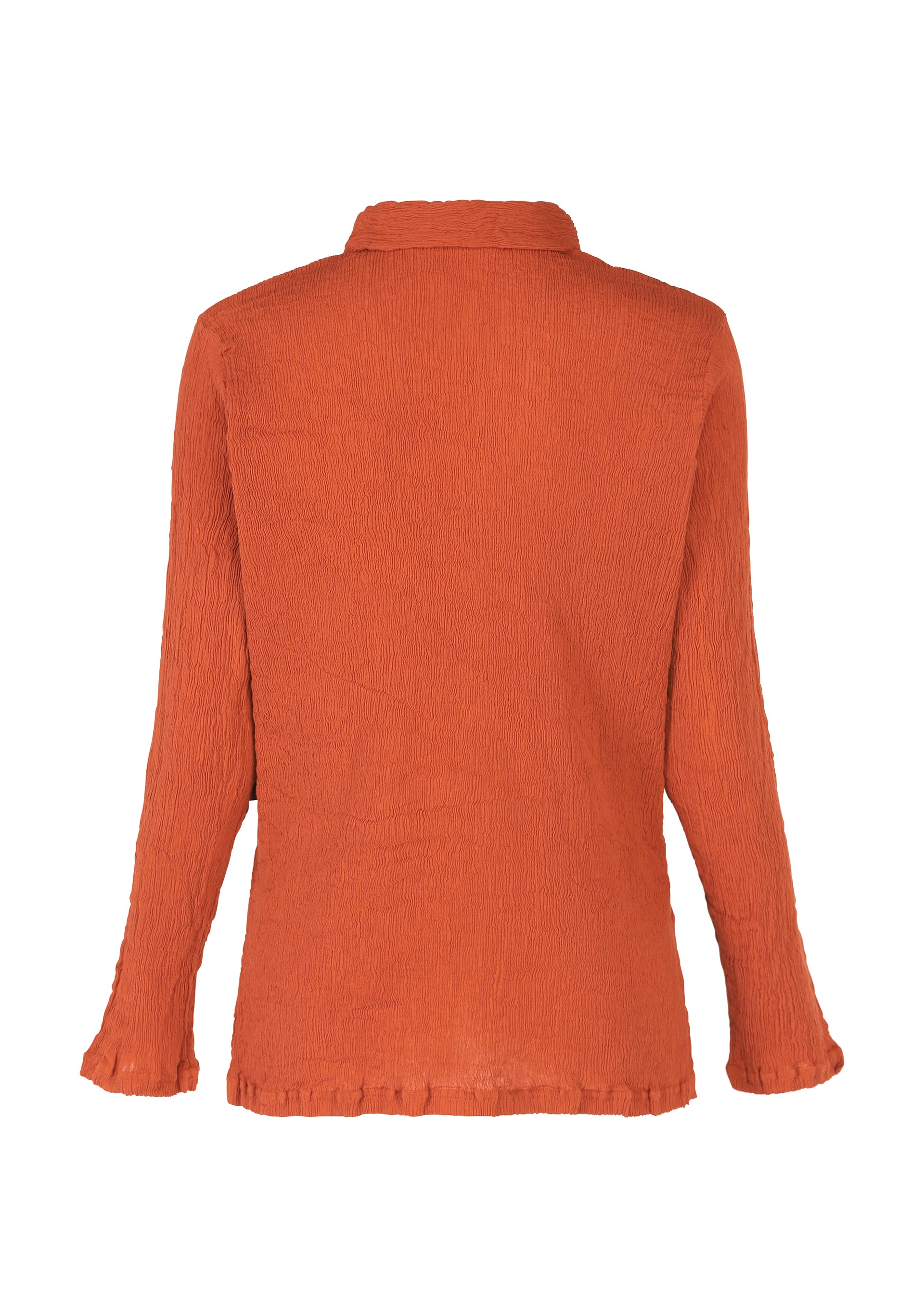 A detail shot of the HAAT KYO CHIJIMI SEPTEMBER shirt.