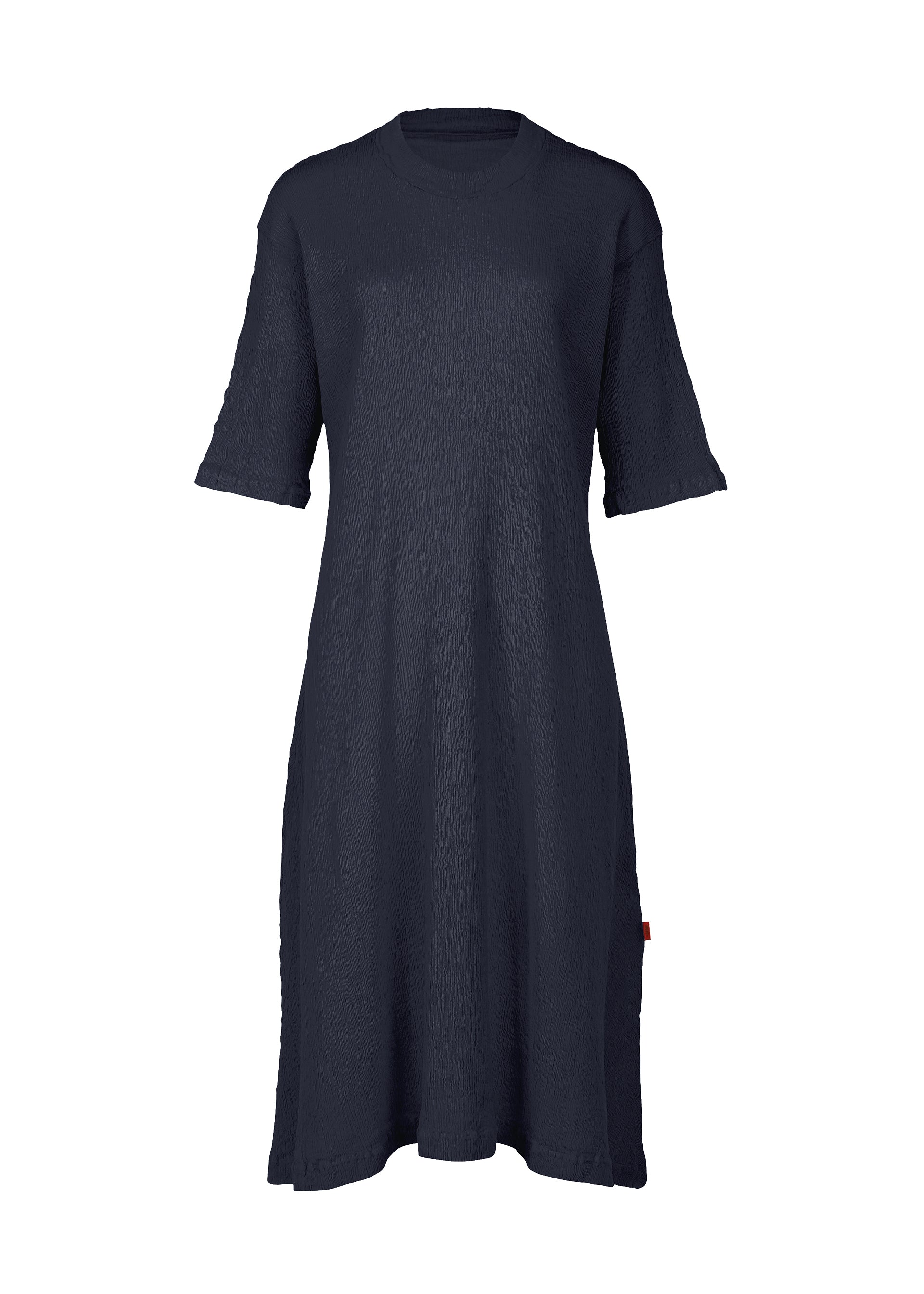 A product shot of the HAAT KYO CHIJIMI BASIC dress in navy (75)