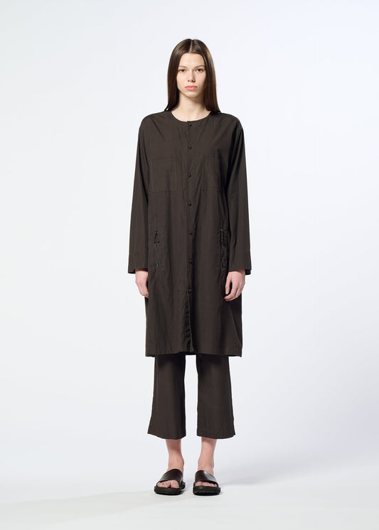 A model wears the HaaT KANGRI POCKET DOT shirt.