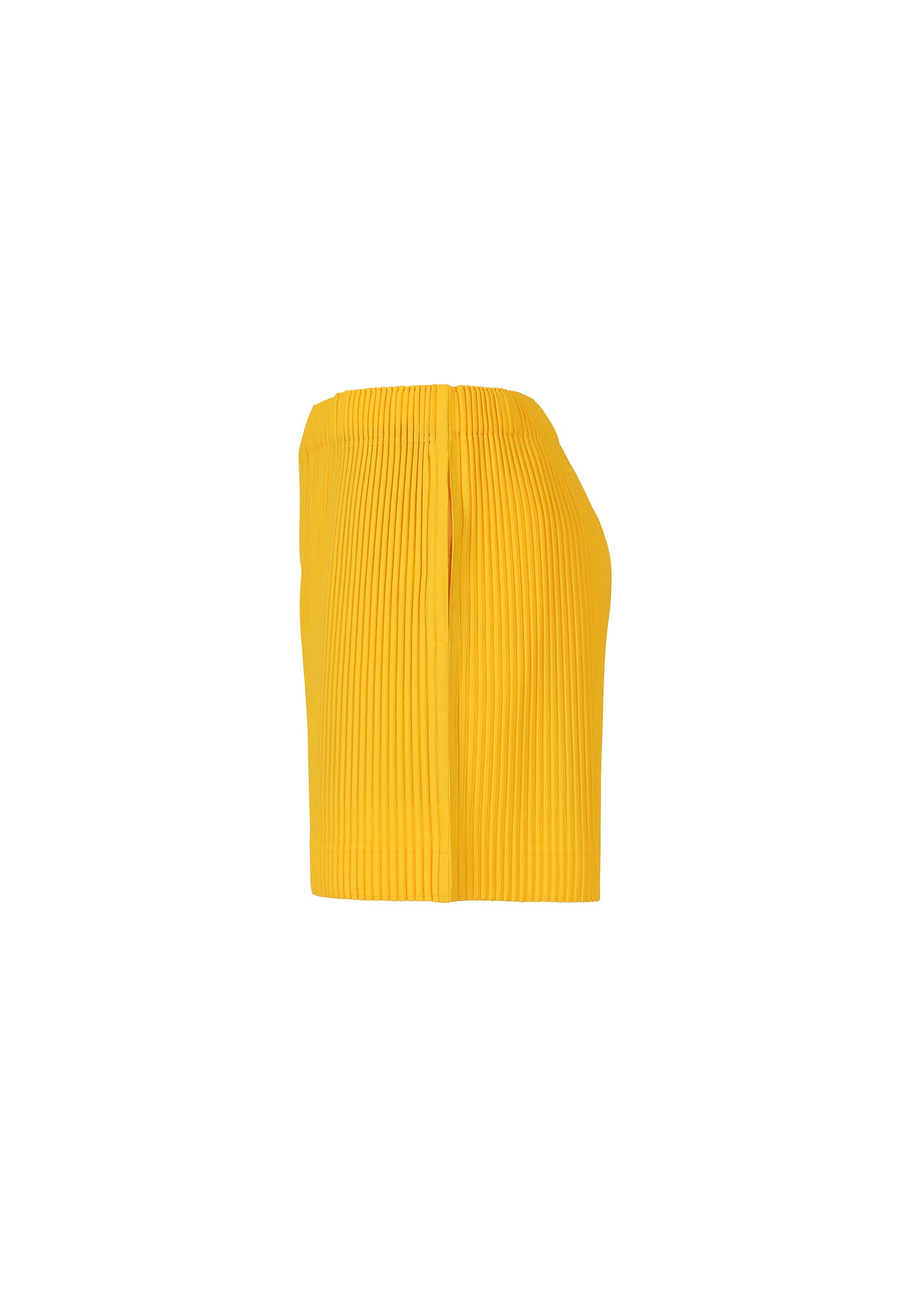 A detail shot of the HOMME PLISSÉ ISSEY MIYAKE MC JULY shorts