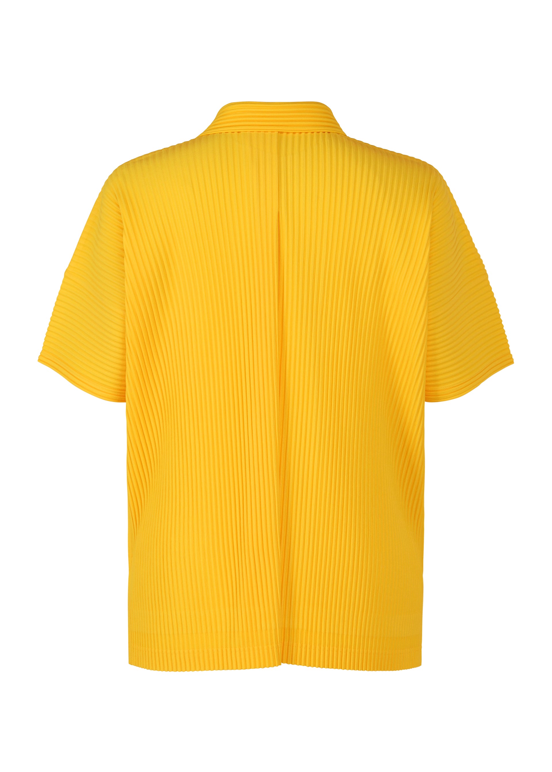 A detail shot of the HOMME PLISSÉ ISSEY MIYAKE MC JULY shirt