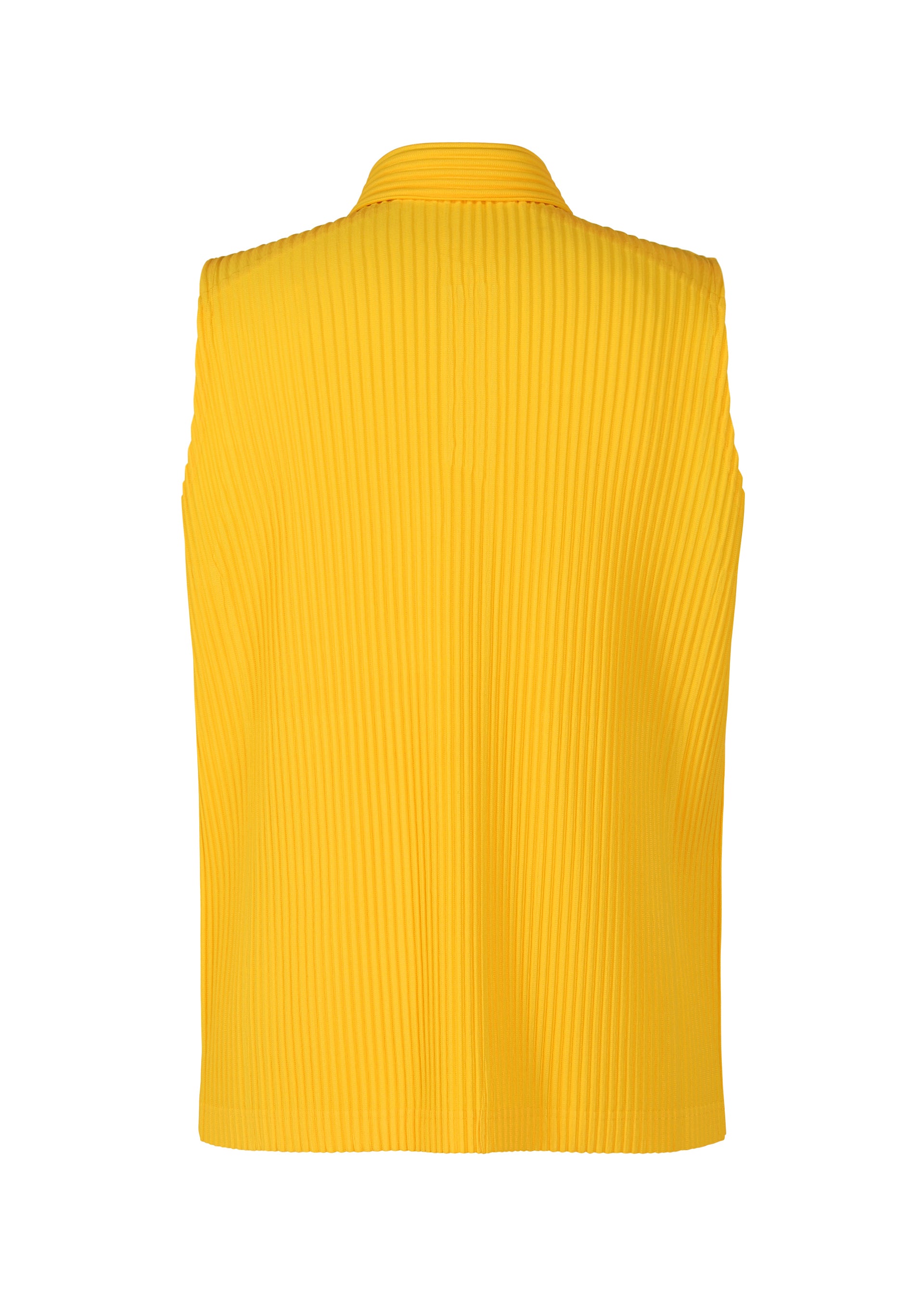 A detail shot of the HOMME PLISSÉ ISSEY MIYAKE MC JULY shirt