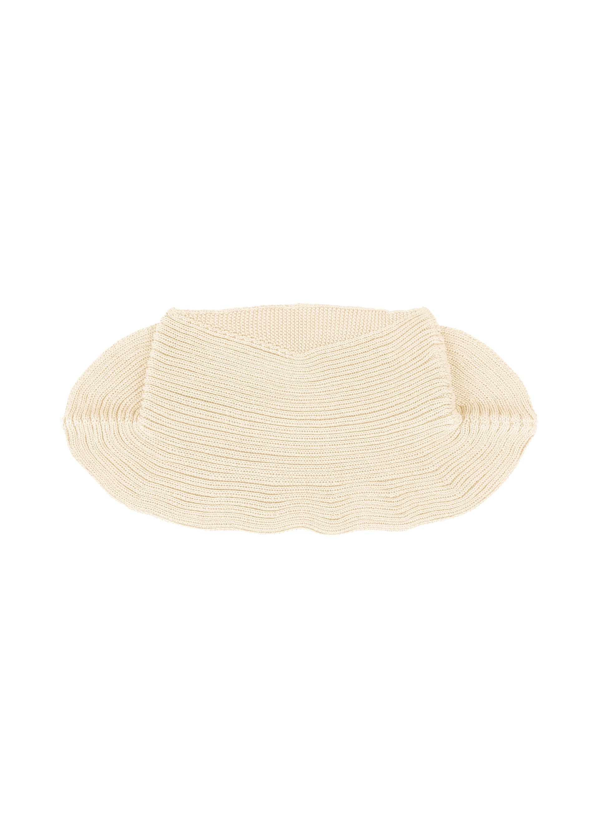 A product shot of the HOMME PLISSÉ ISSEY MIYAKE BEANIE SCARF hat in beige (40).
