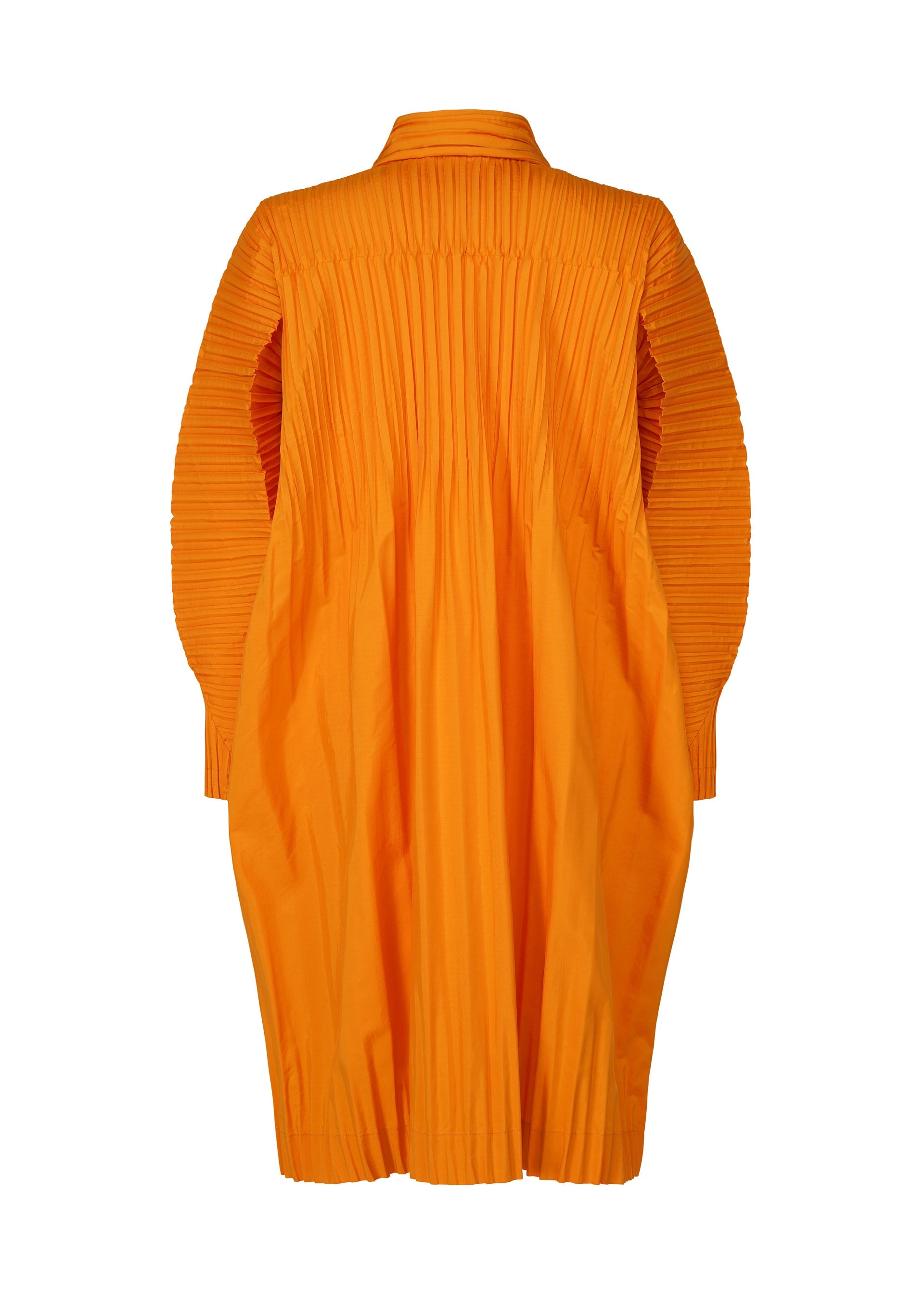 A detail shot of the HOMME PLISSÉ ISSEY MIYAKE CASCADE coat.
