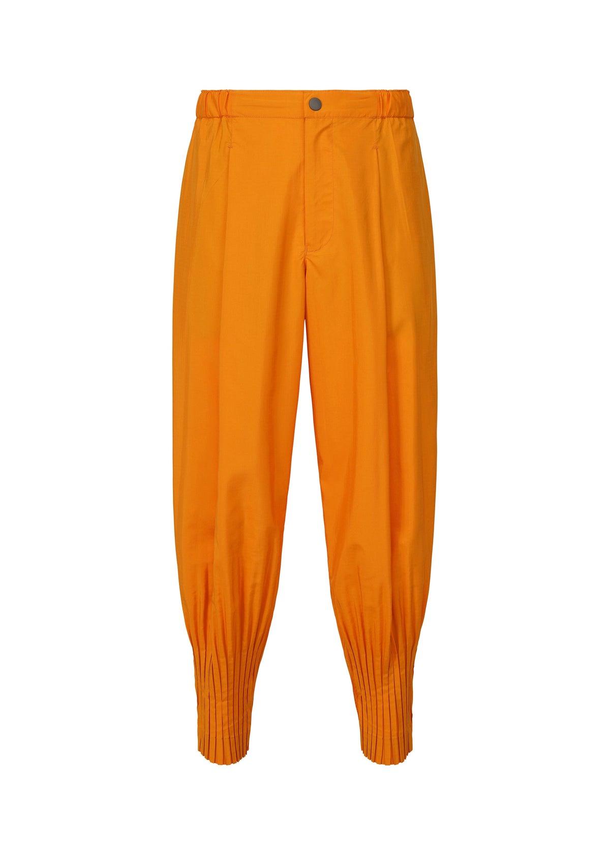 A product shot of the HOMME PLISSÉ ISSEY MIYAKE CASCADE trousers in .