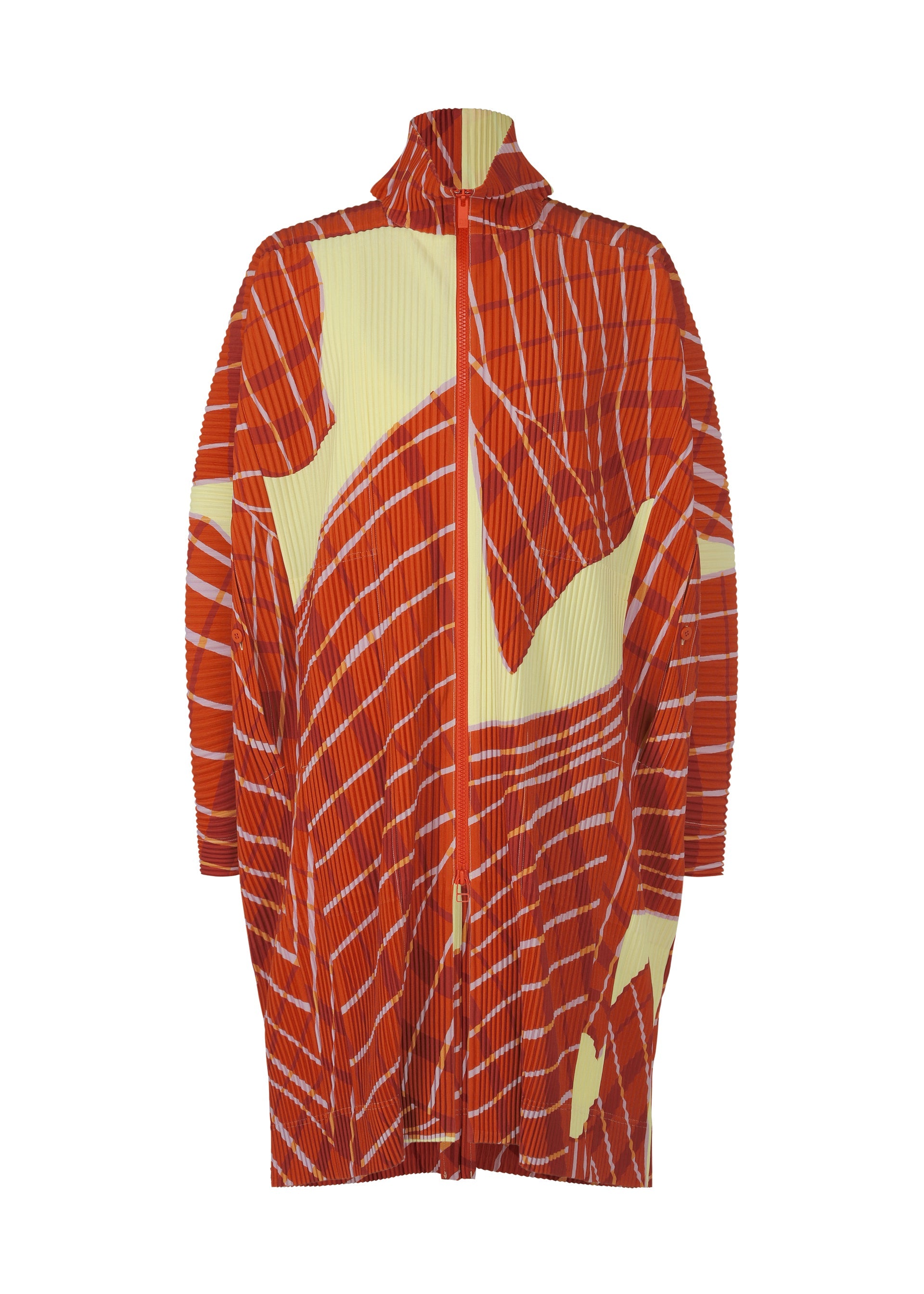 A product shot of the HOMME PLISSÉ ISSEY MIYAKE WINDSWEPT PLAID coat in .
