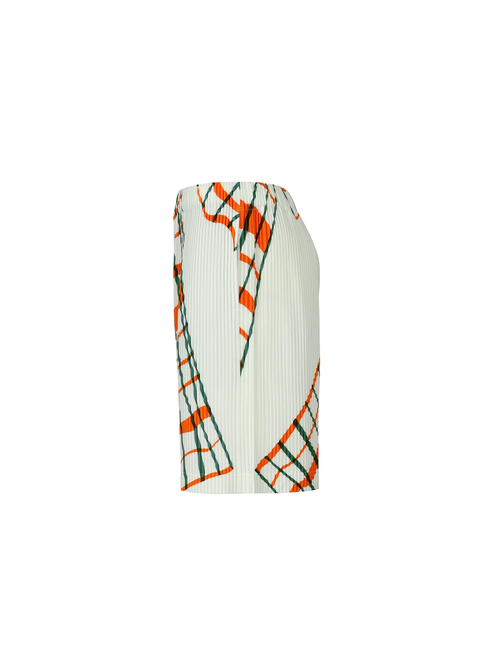 A detail shot of the HOMME PLISSÉ ISSEY MIYAKE WINDSWEPT PLAID trousers.