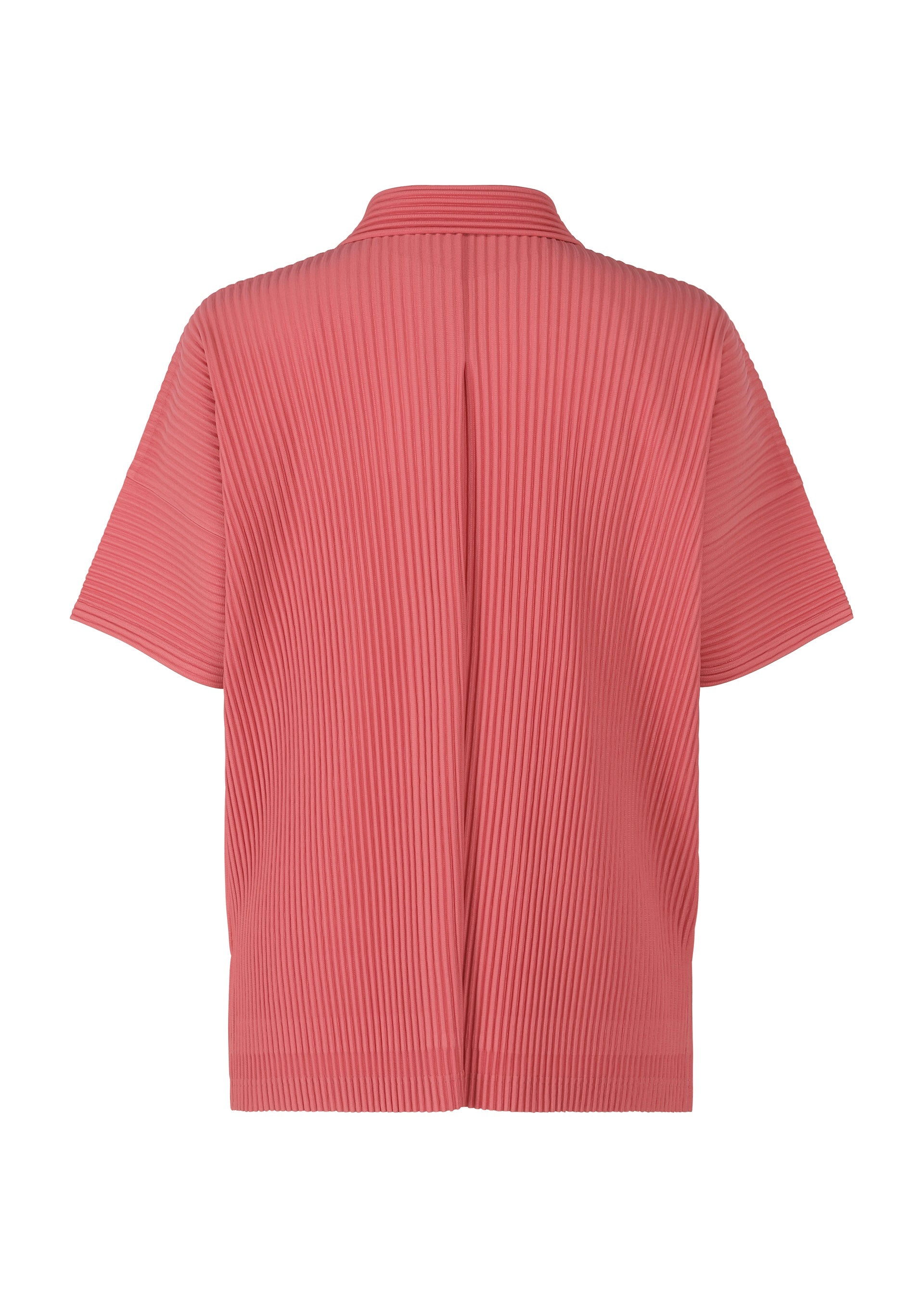 A detail shot of the HOMME PLISSÉ ISSEY MIYAKE MC APRIL shirt.
