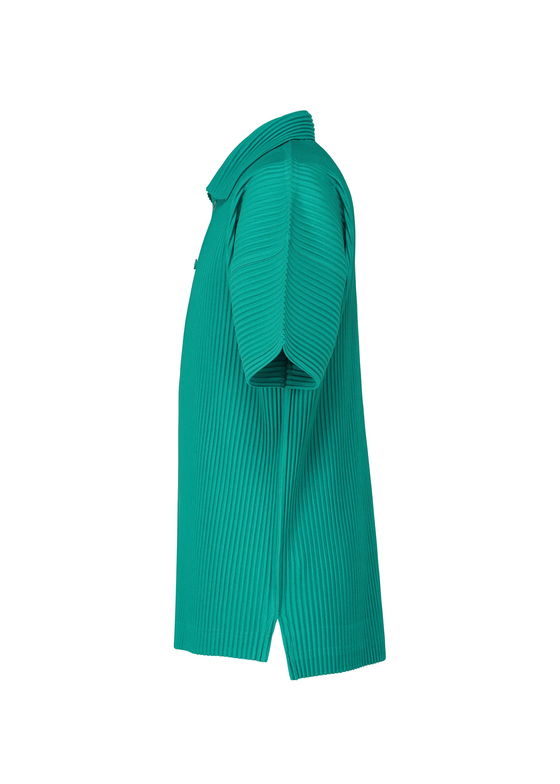 A detail shot of the HOMME PLISSÉ ISSEY MIYAKE MC MAY shirt.