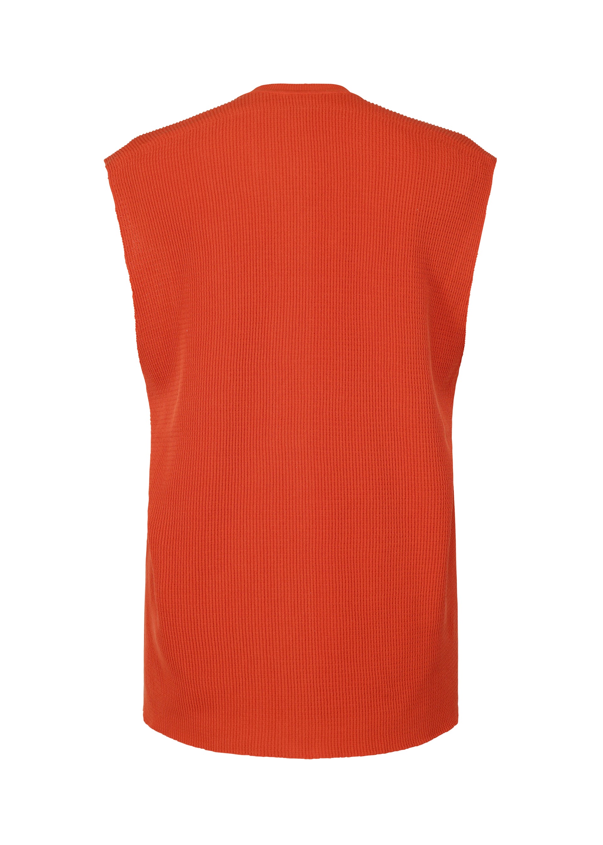 A detail shot of the HOMME PLISSÉ ISSEY MIYAKE TIGHT TWIST COTTON KNIT vest.