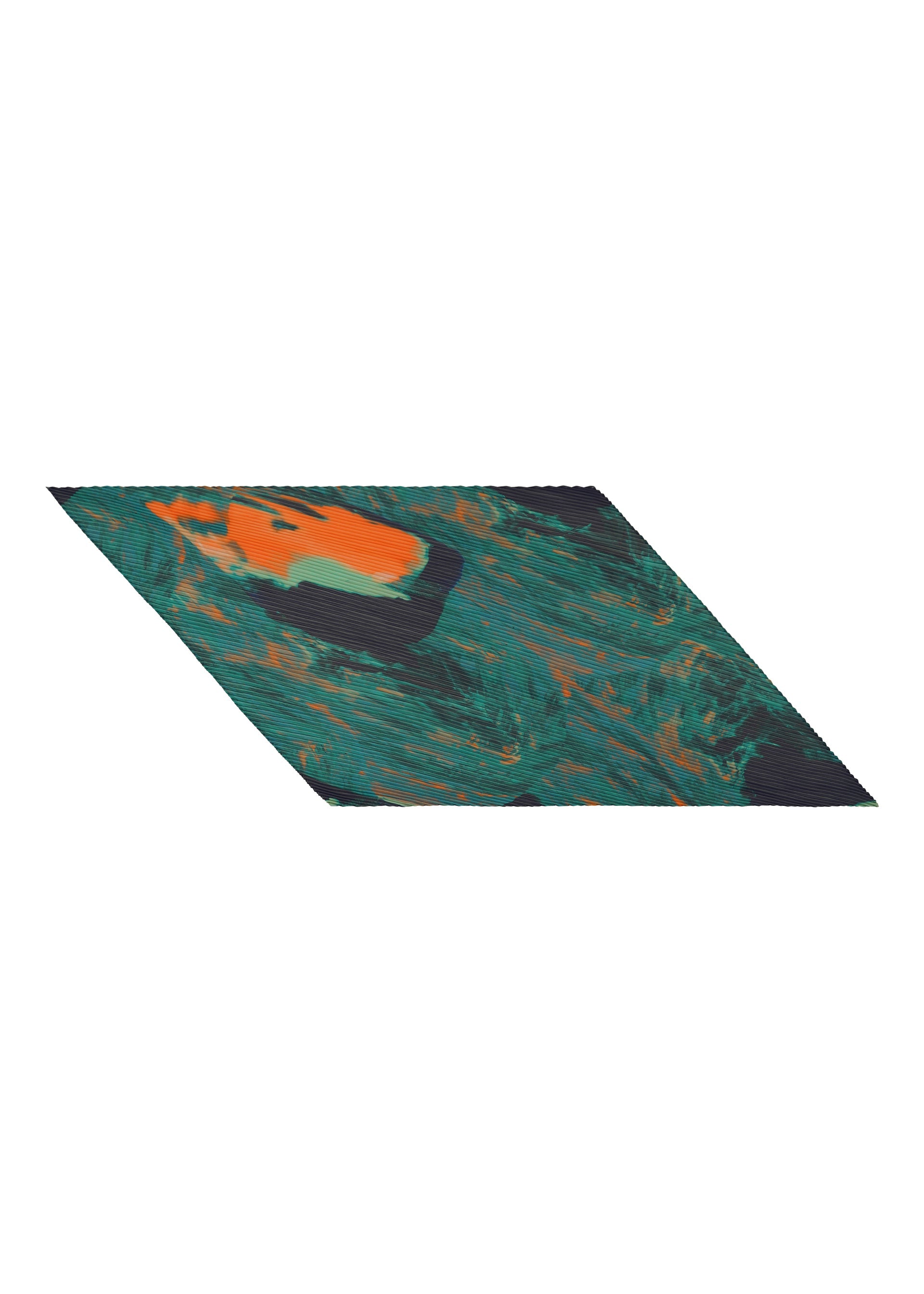 A product shot of the HOMME PLISSÉ ISSEY MIYAKE AGATE SCARF stole in green.