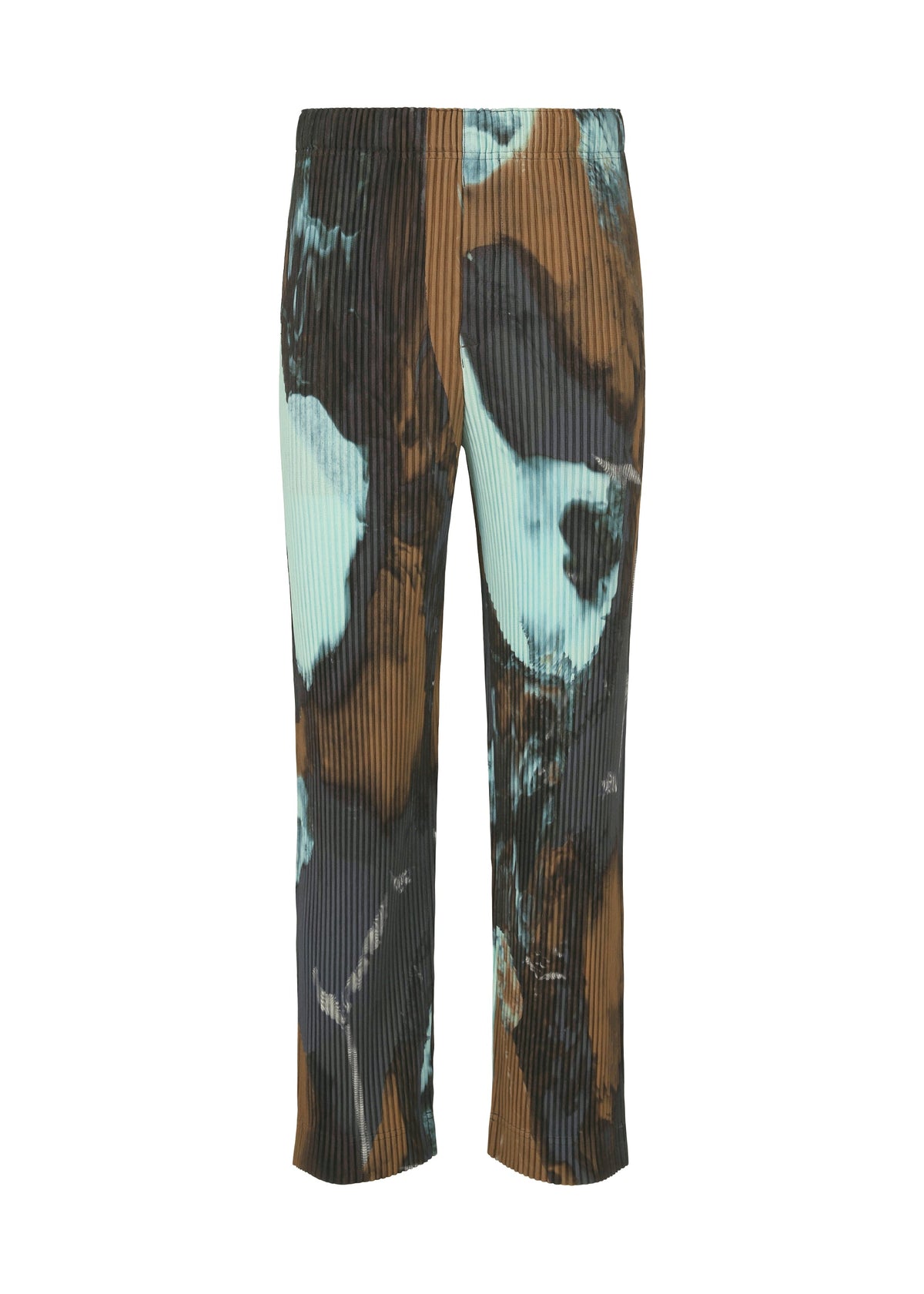 A product shot of the HOMME PLISSÉ ISSEY MIYAKE AGATE trousers in brown.