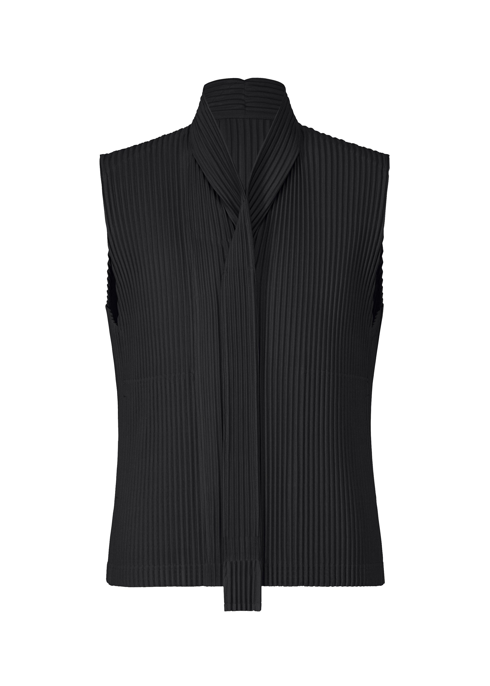 A product shot of the HOMME PLISSÉ ISSEY MIYAKE MONTHLY COLORS SEPTEMBER top in black (15).
