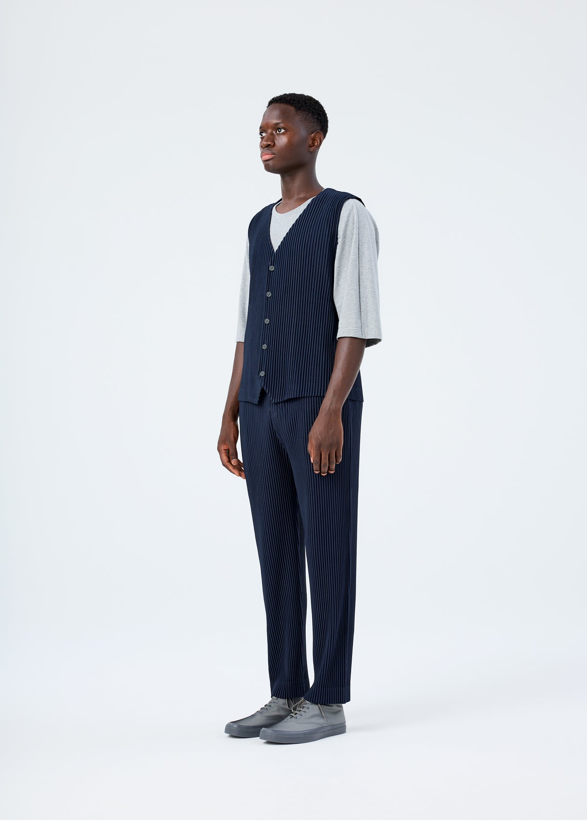 BASICS Vest Navy
