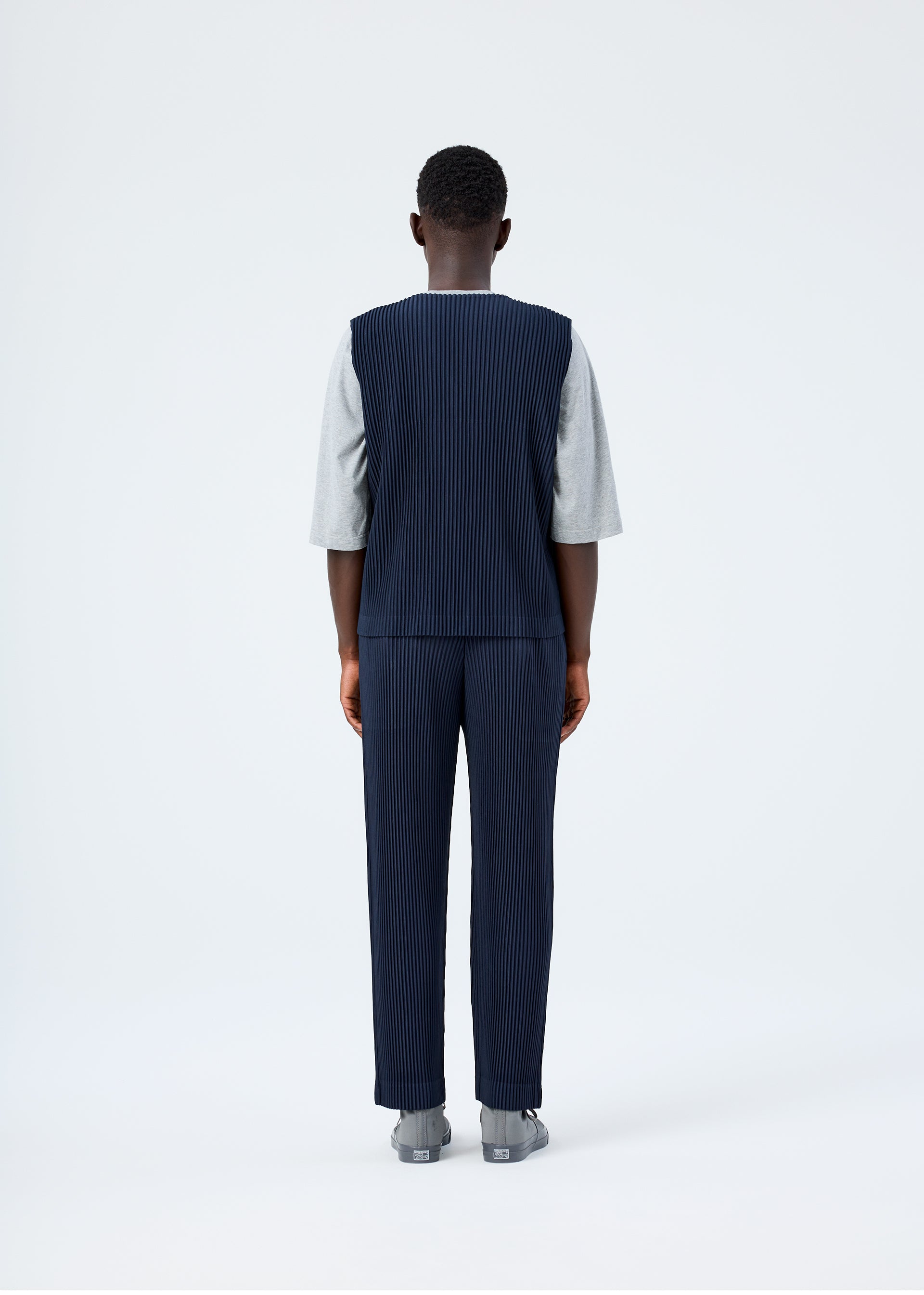 BASICS Vest Light Grey