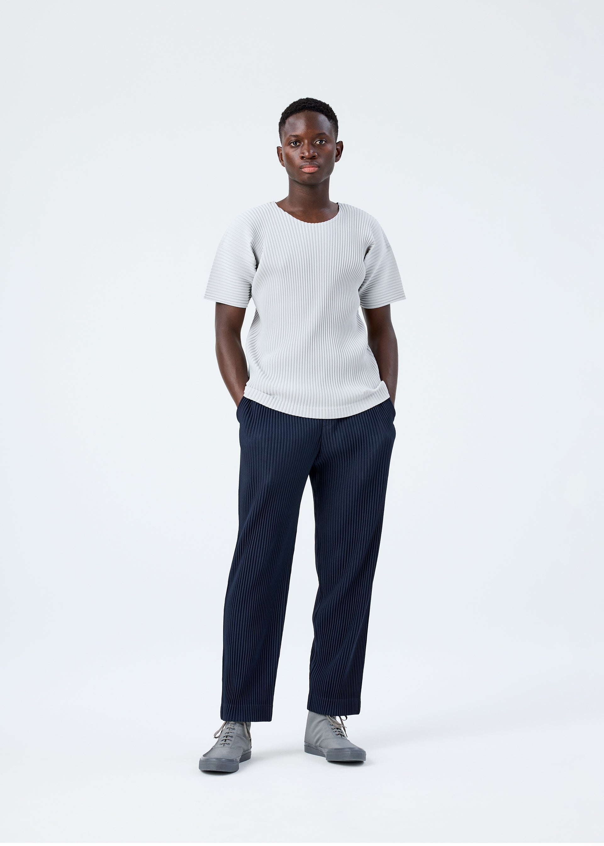 BASICS Top Light Grey