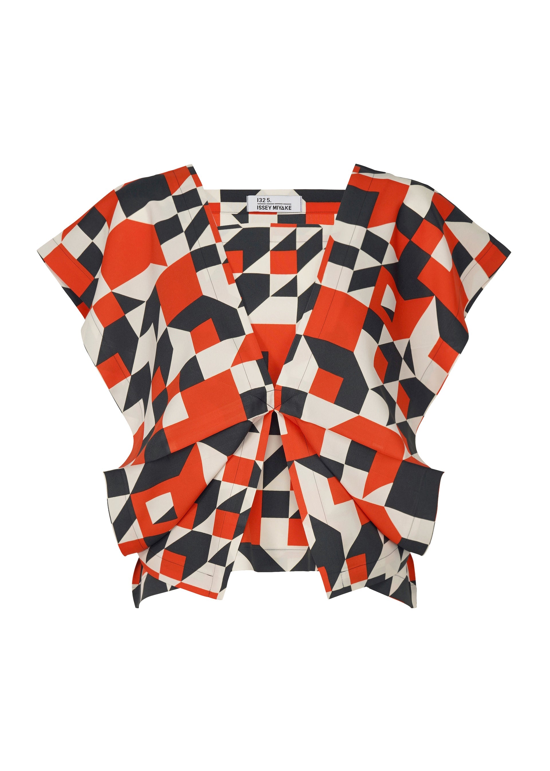 A product shot of the 132 5. ISSEY MIYAKE BOX COMPOSITION shirt in scarlet (27).