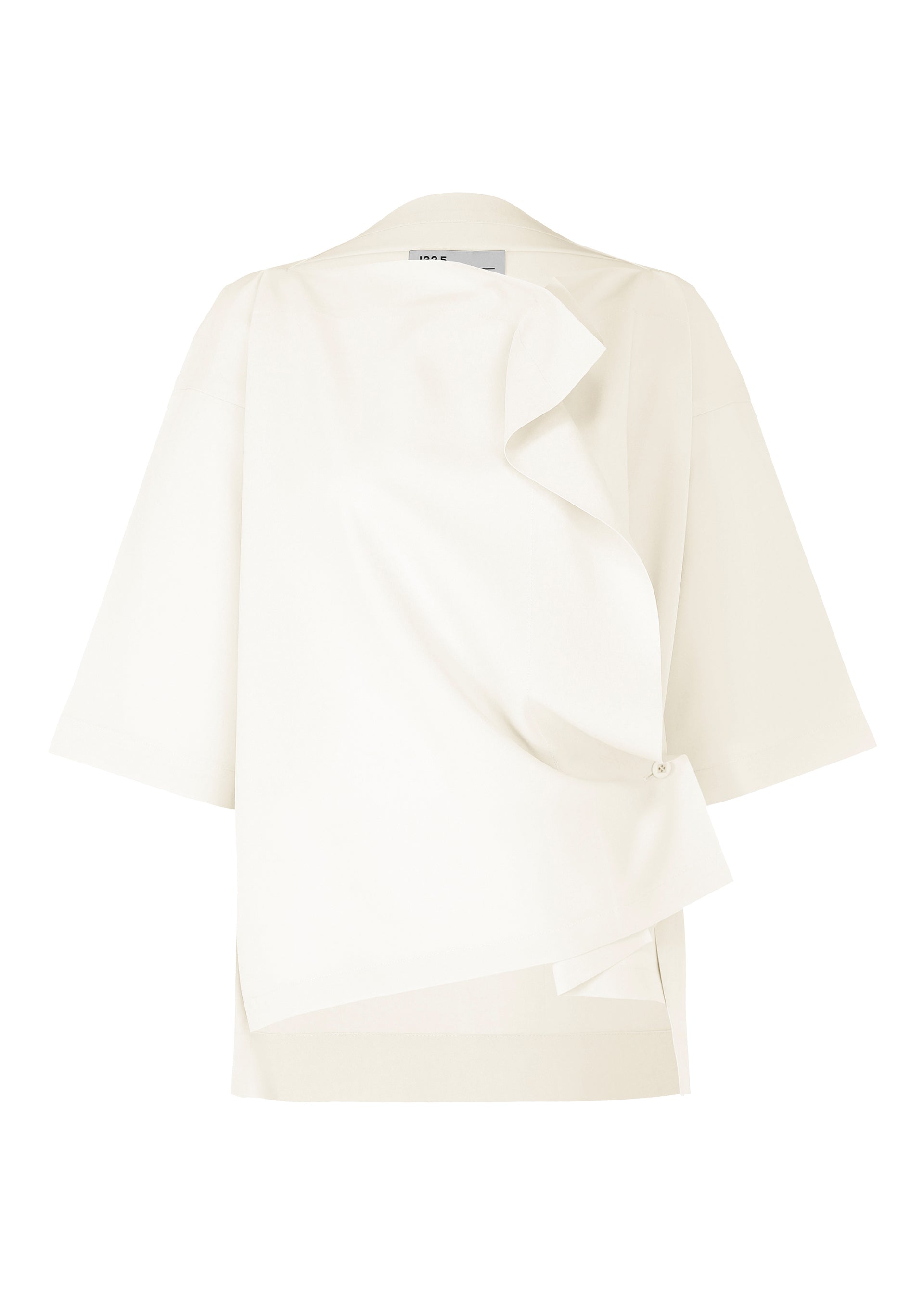 A product shot of the 132 5. ISSEY MIYAKE FLAT ONE TUCK T shirt in white (01).