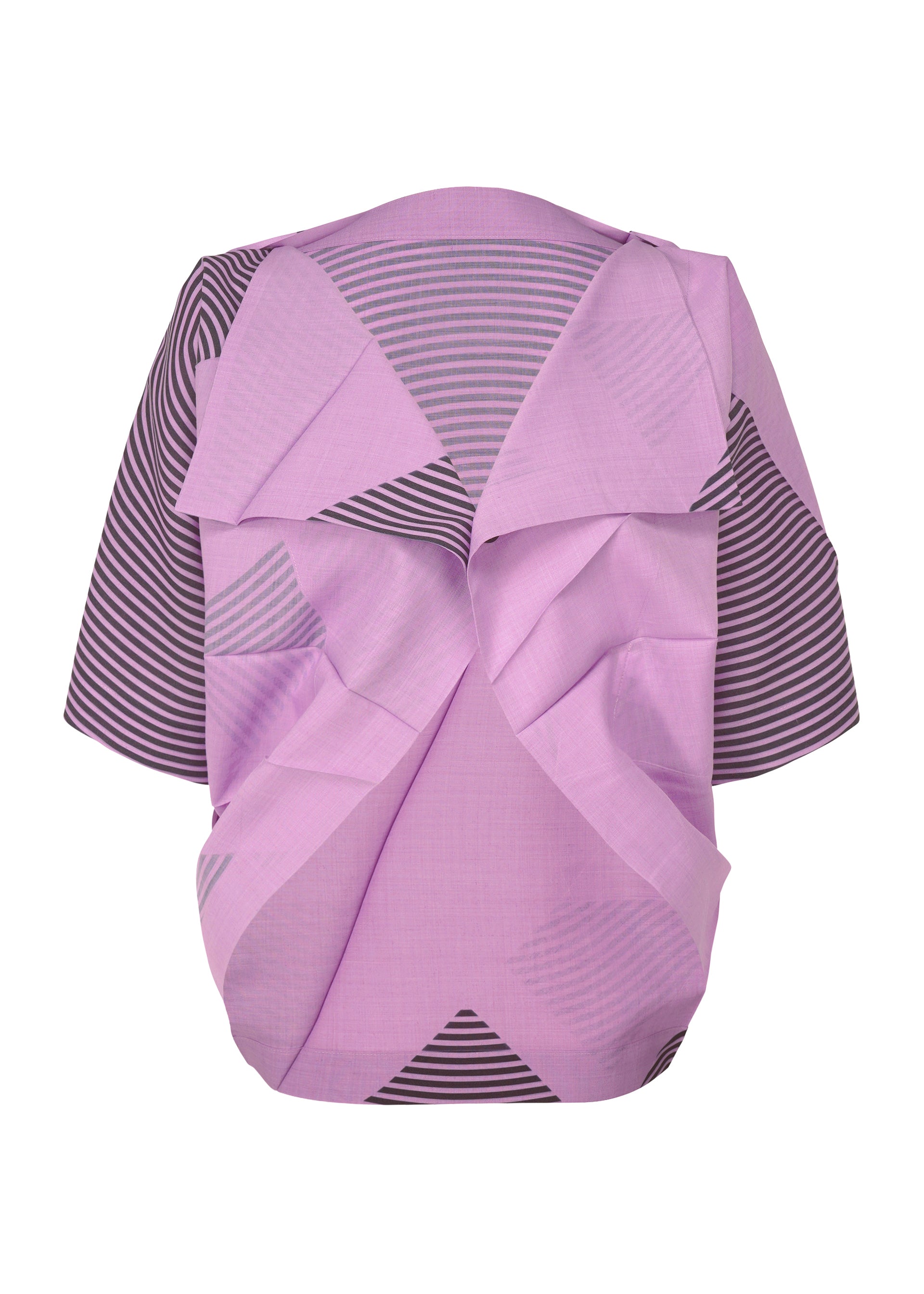 A product shot of the 132 5. ISSEY MIYAKE FOLD RAMIE PRINT cardigan in .