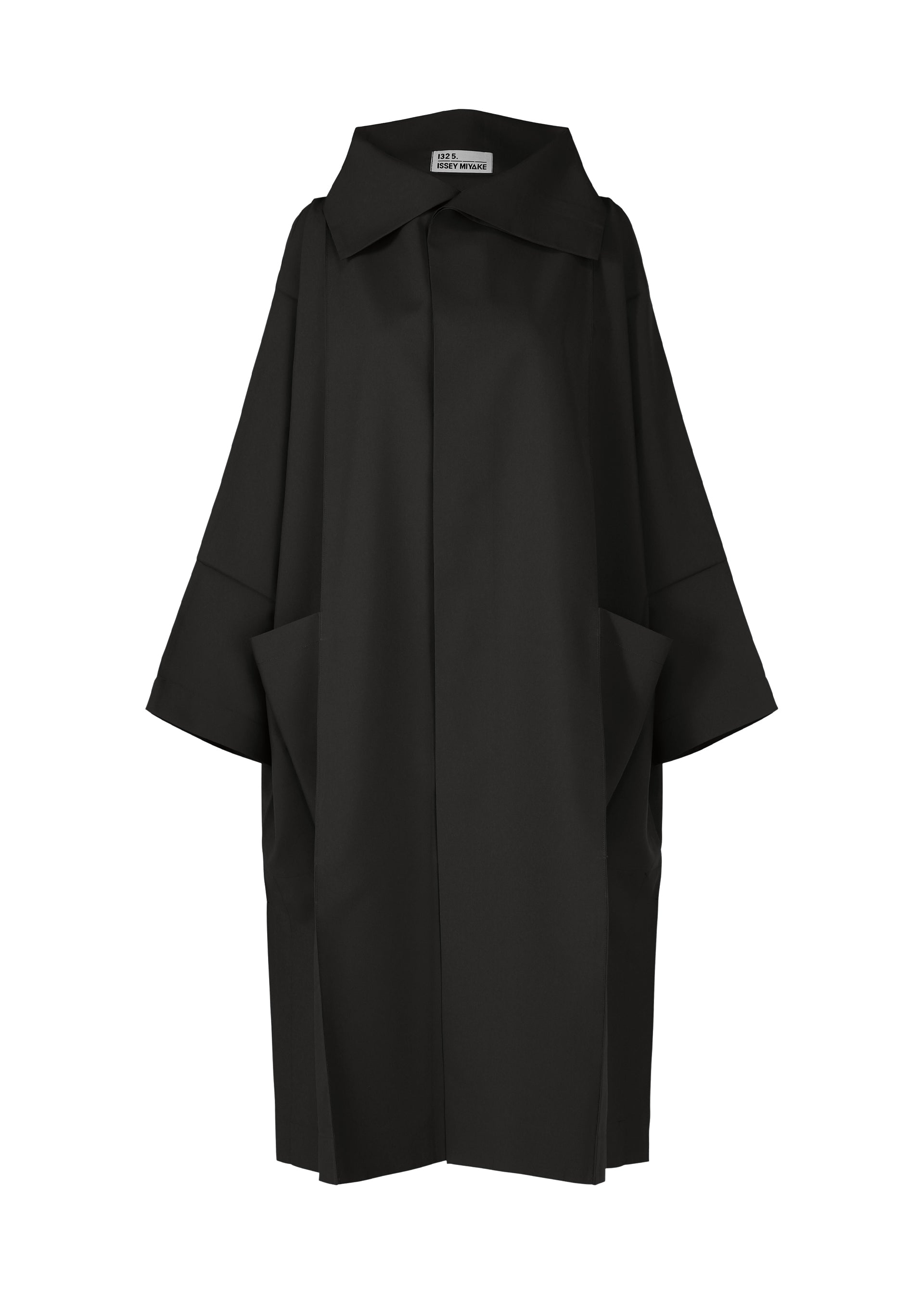 132 5. FLAT 2 Coat Black – The official ISSEY MIYAKE ONLINE STORE