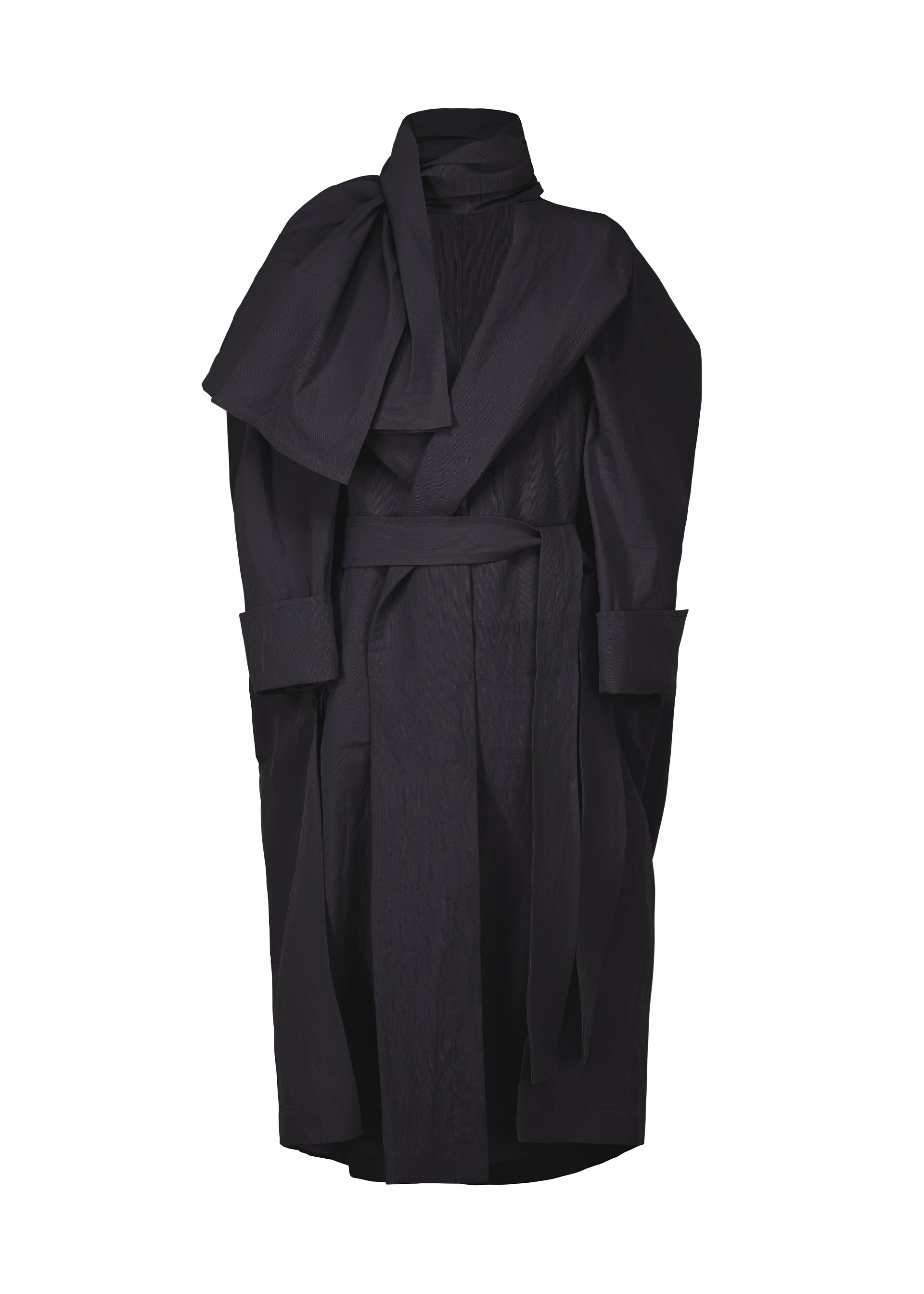 A product shot of the ISSEY MIYAKE ENCLOTHE coat in midnight navy (79)