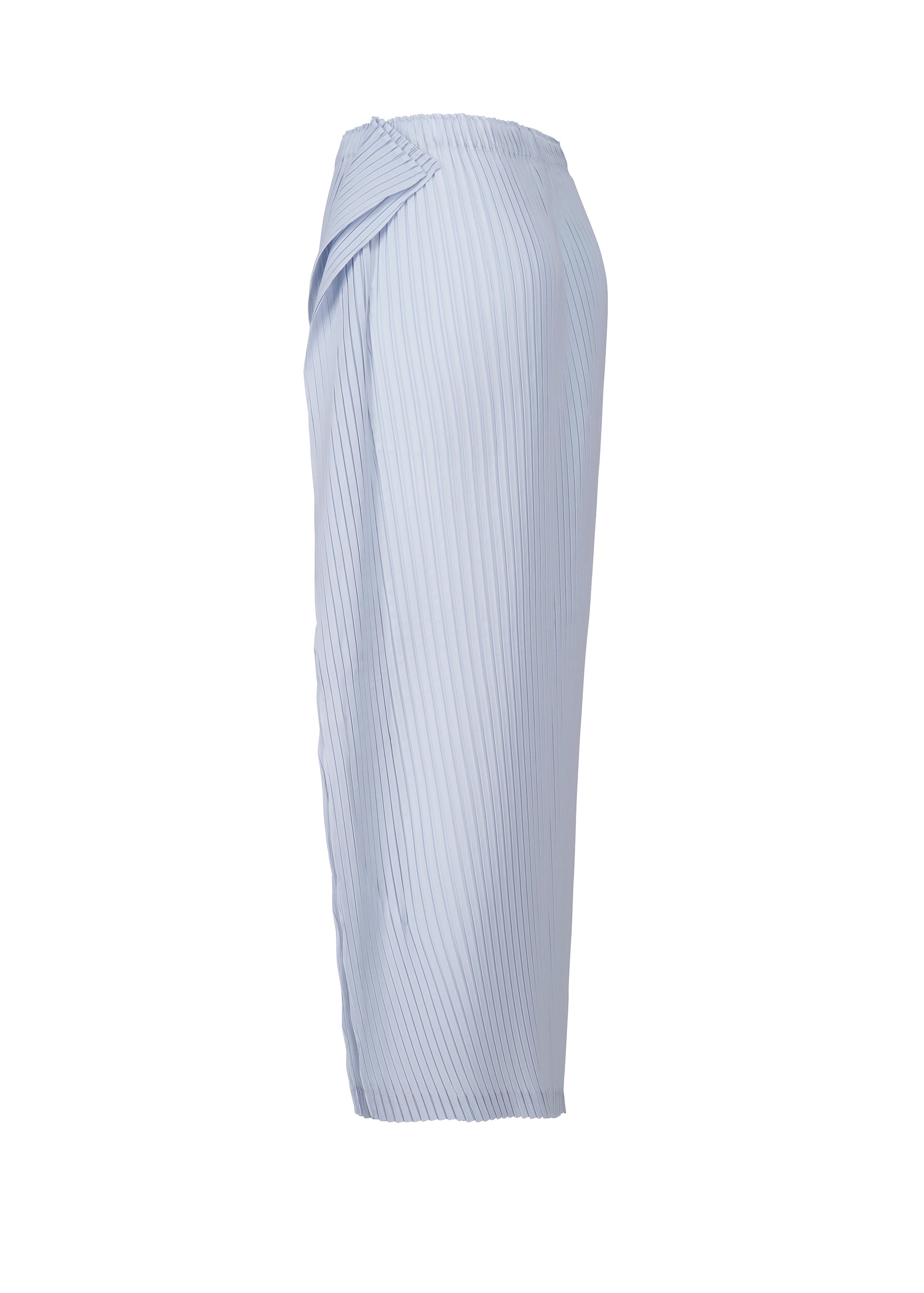 A detail shot of the ISSEY MIYAKE SHADOW STUDY PLEATS SOLID skirt.