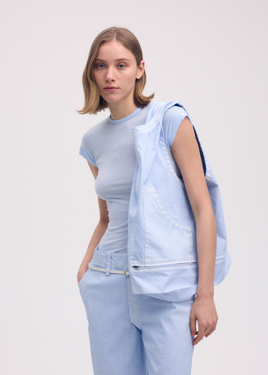 A model wears the ISSEY MIYAKE SCULPTURAL (BAG) bag.