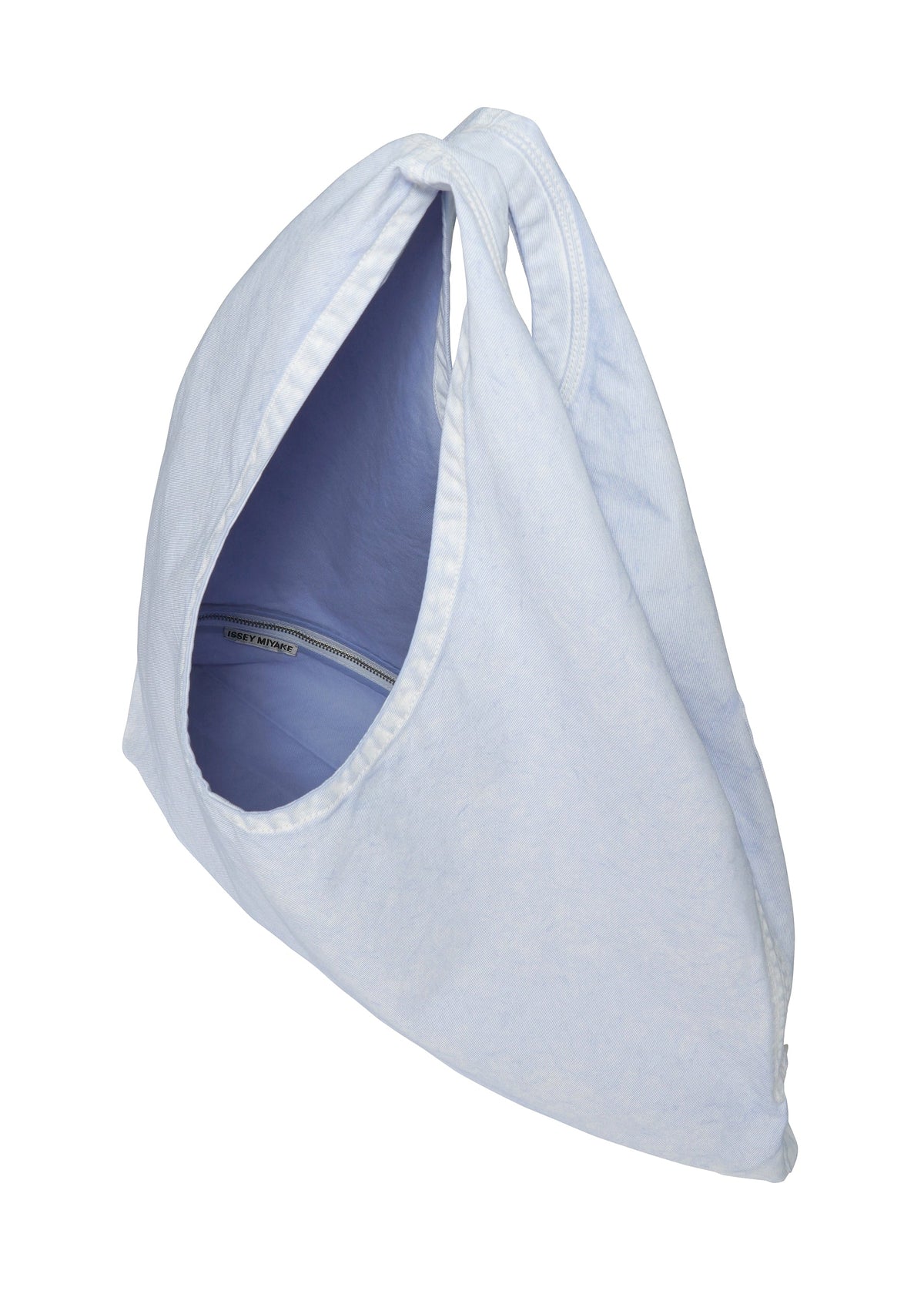 A detail shot of the ISSEY MIYAKE SCULPTURAL (BAG) bag.