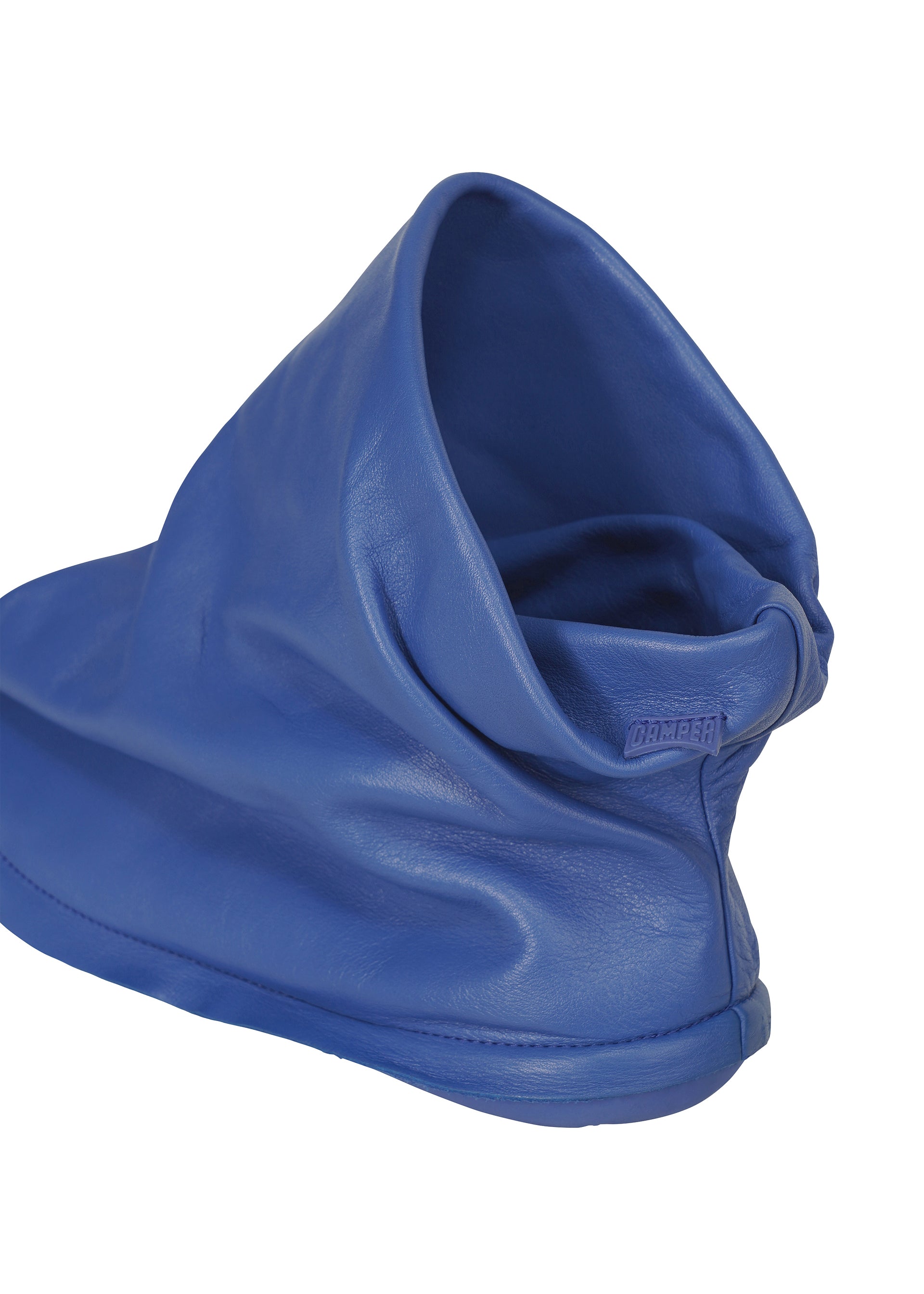 A detail shot of the ISSEY MIYAKE PEU FORM shoes.