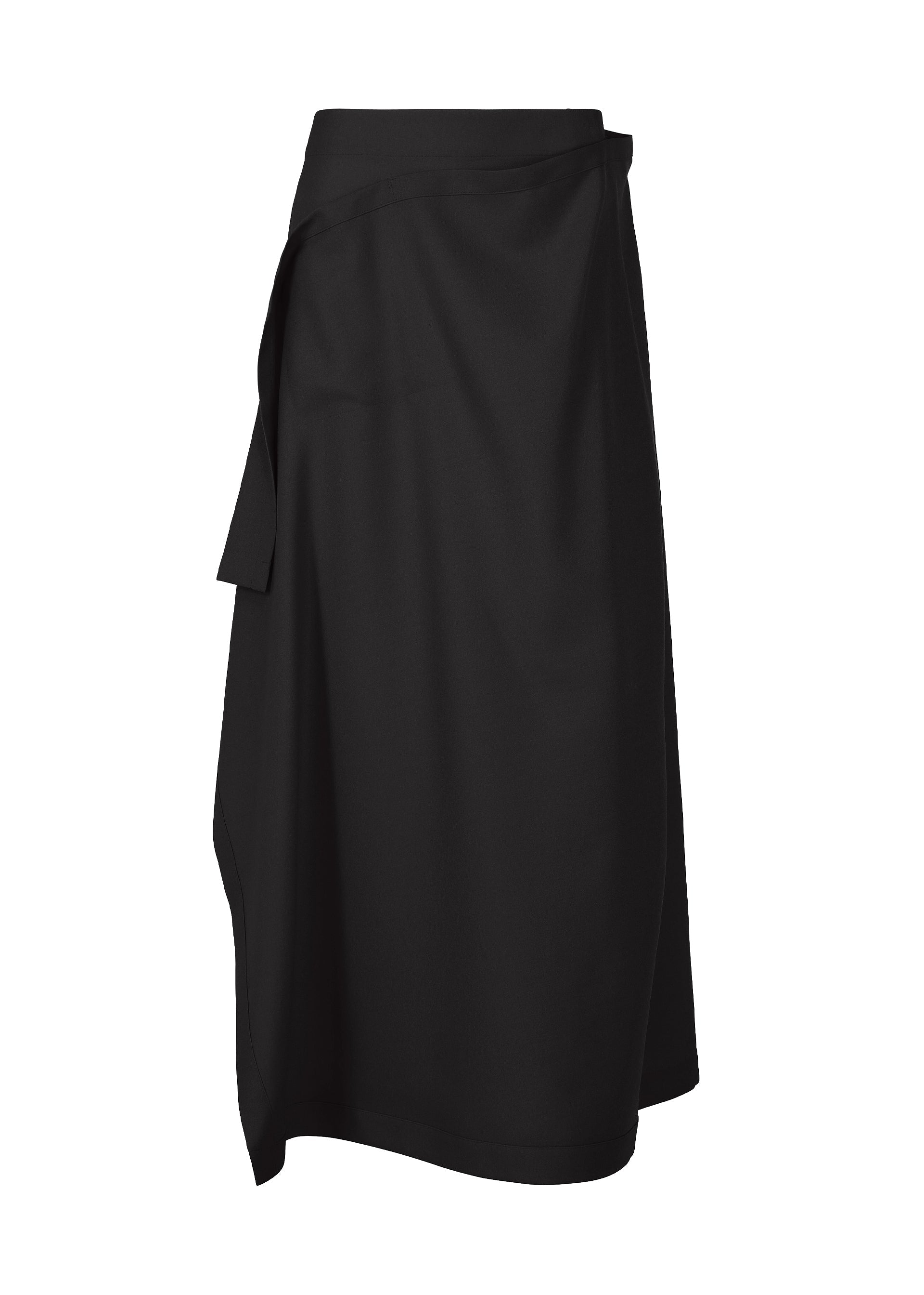 A product shot of the ISSEY MIYAKE UNI FORM (WOOL) skirt in black (15).