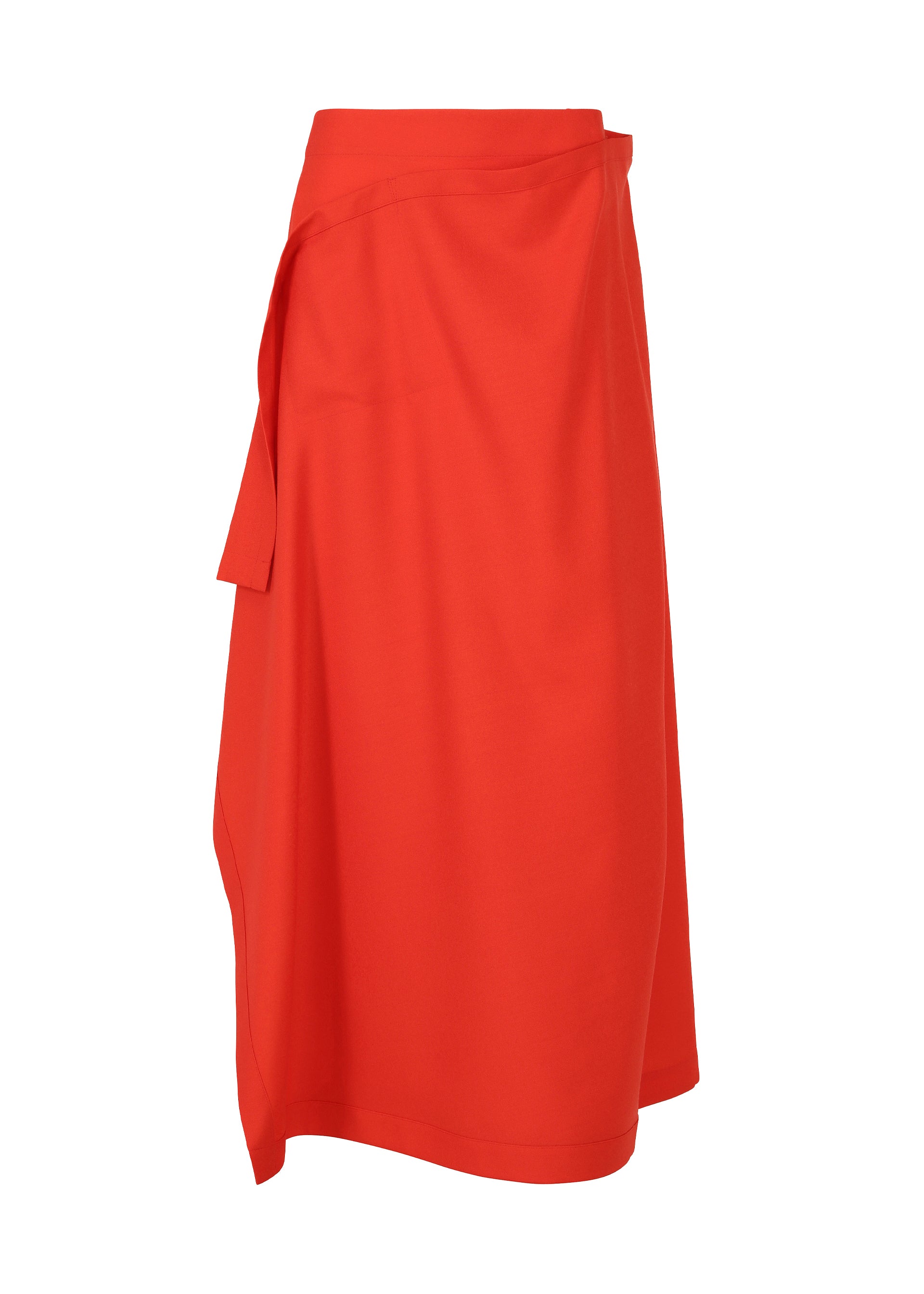 A product shot of the ISSEY MIYAKE UNI FORM (WOOL) skirt in red (24).
