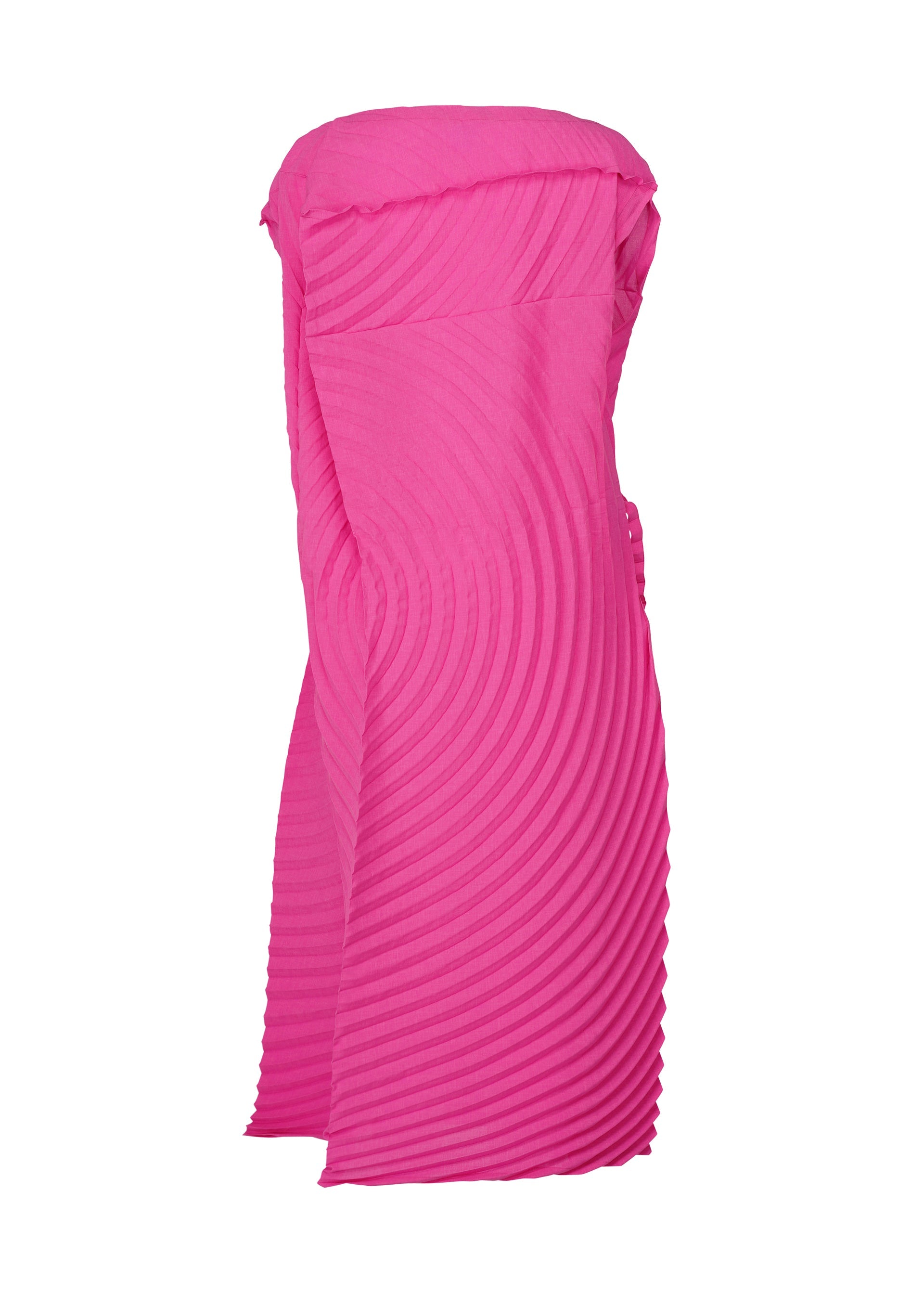 A detail shot of the ISSEY MIYAKE PAPER BAG PLEATS dress.